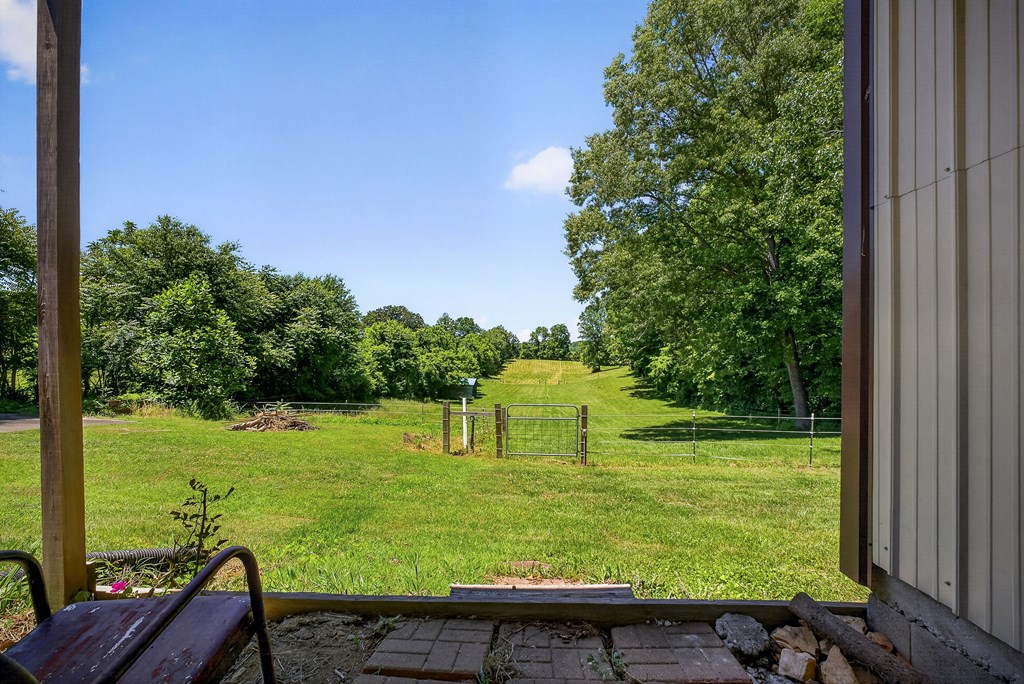 2246 Hidden Cove Rd