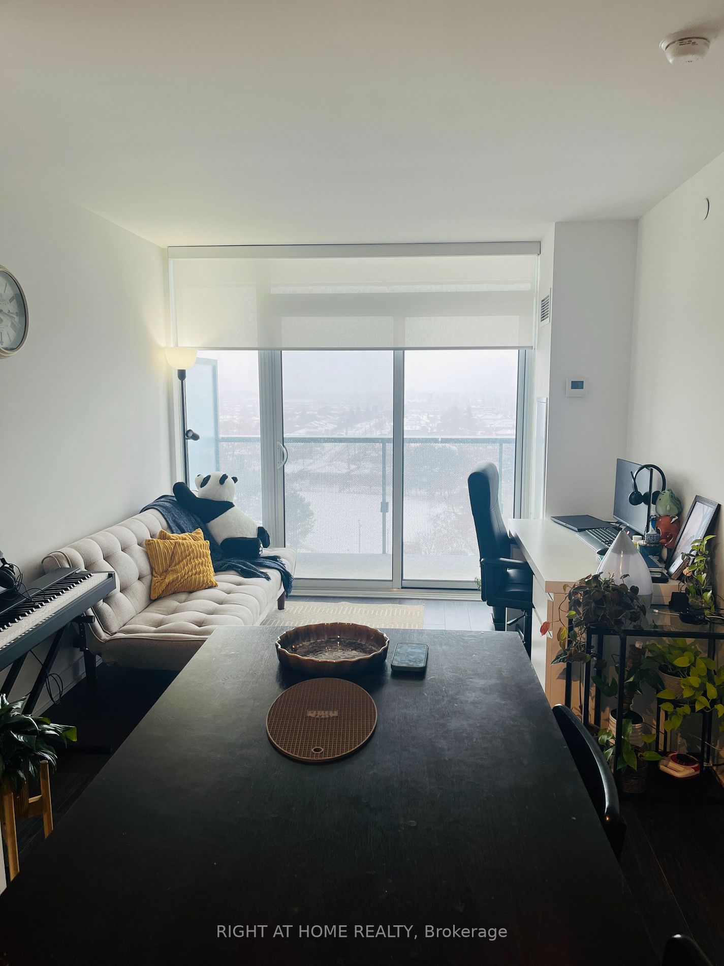 160 Flemington Rd 1215