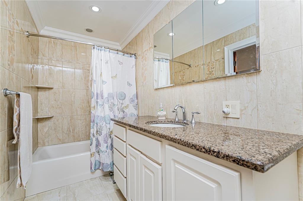 74 Longfellow Avenue