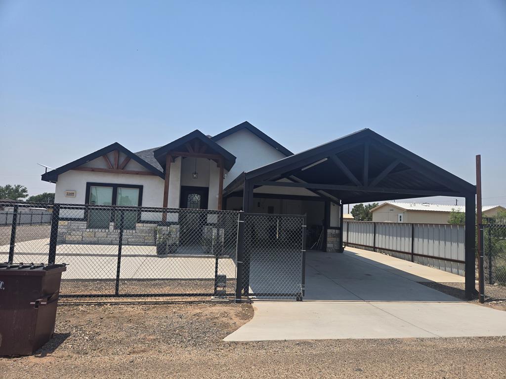 Motivated seller, bring your offer! Experience the perfect blend of country living and modern elegance with this stunning 4/2 custom home. Don't miss the opportunity to make this one yours!! Come and enjoy the freedom of no restrictions!