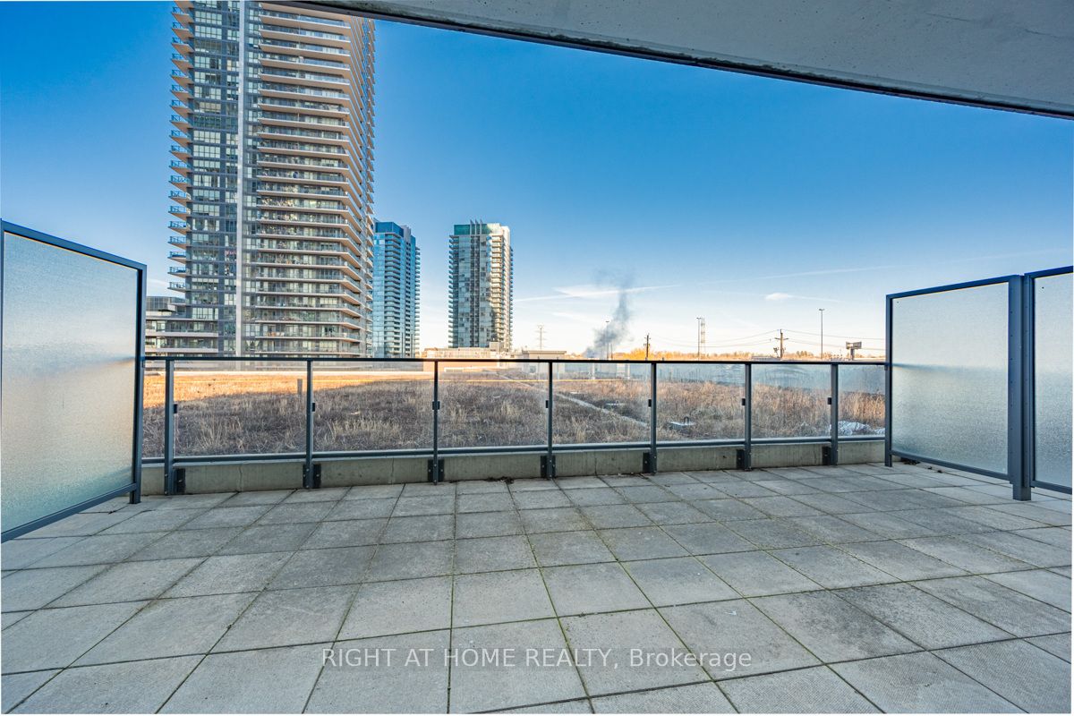 2200 W Lakeshore Blvd 612