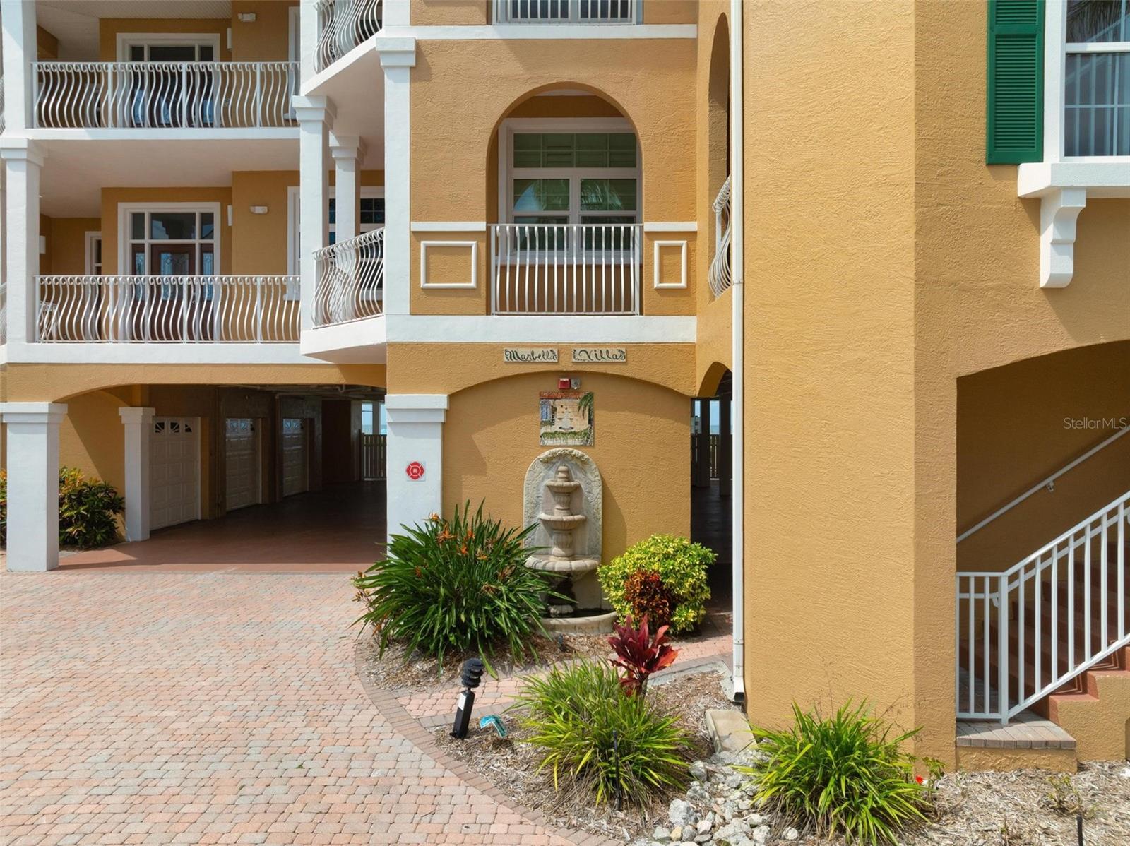 1900 Gulf Drive N 1