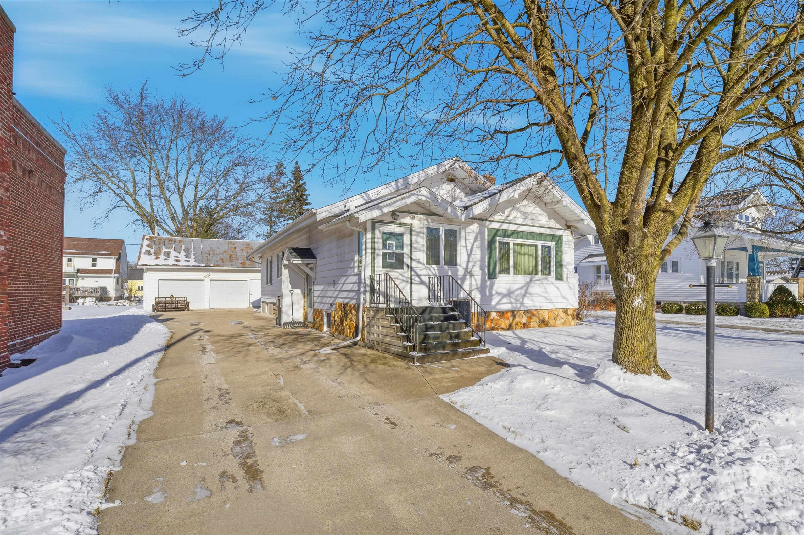 430 Manitowoc Street