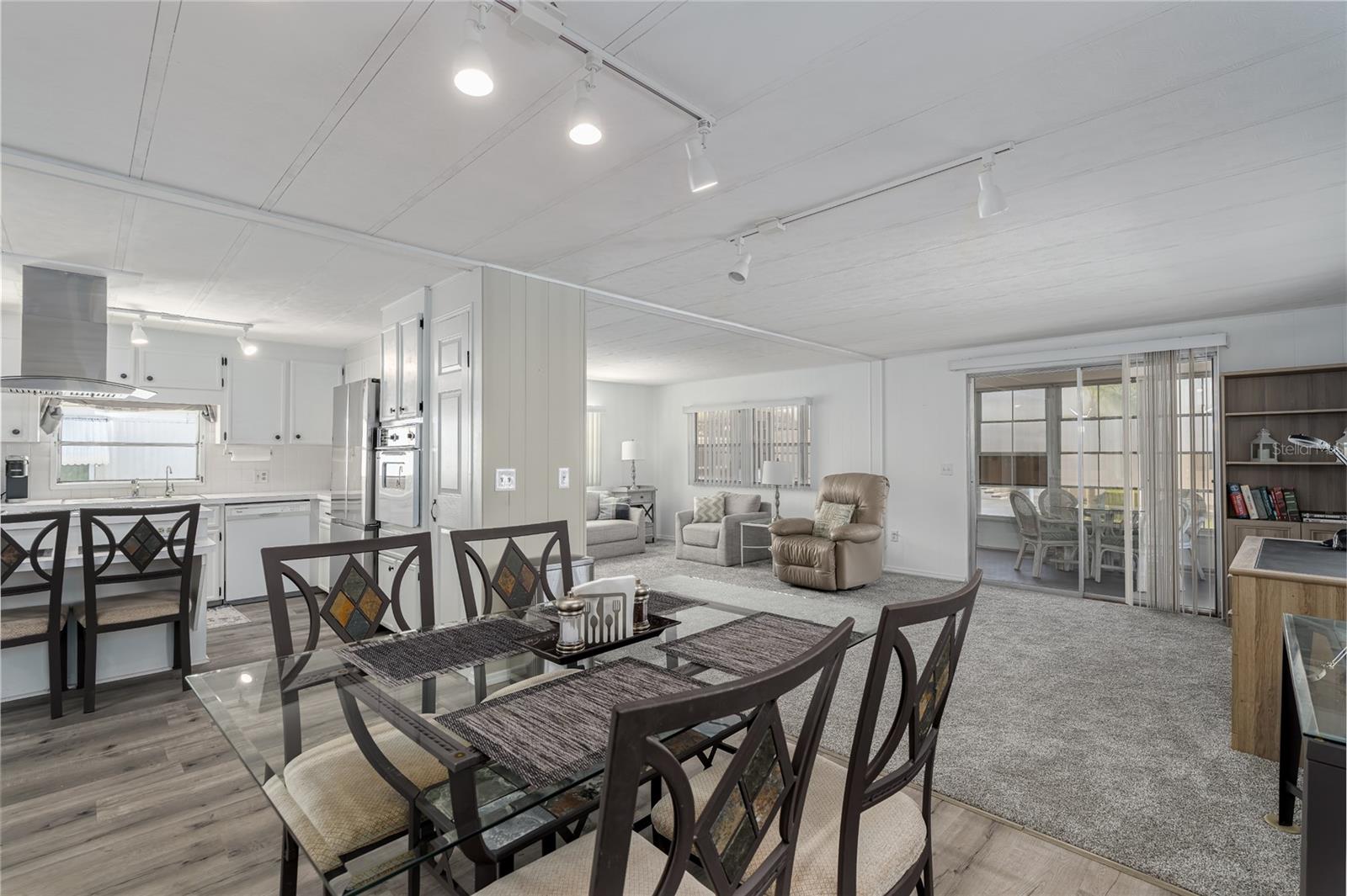 5619 Bayshore Road 218