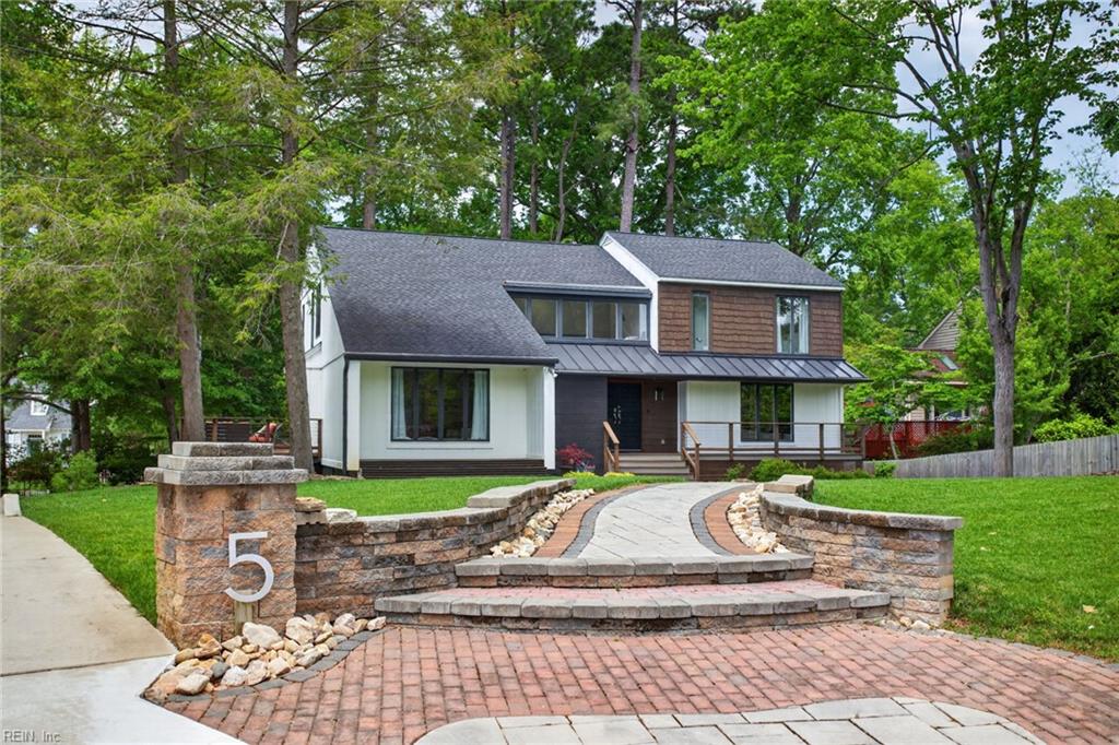 5 Valentine Court