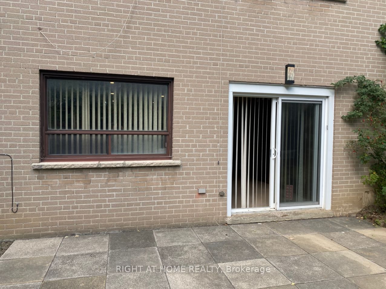 297 Homewood Ave Lower