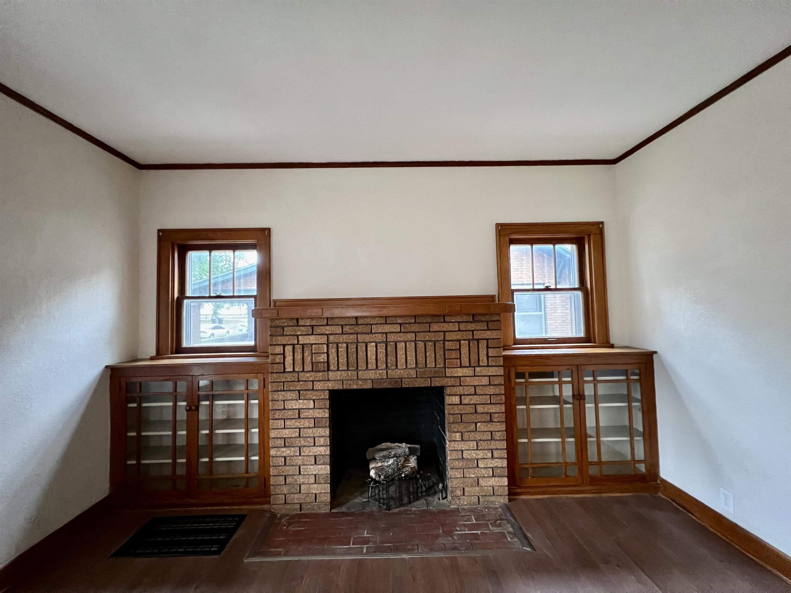 215 N 3rd