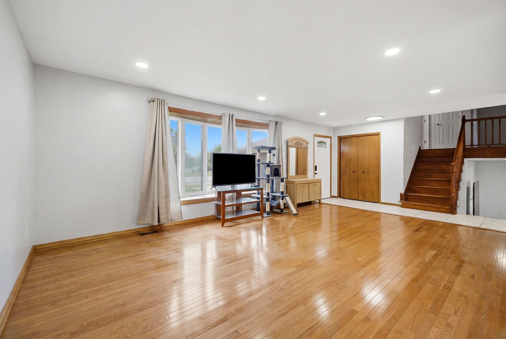 8612 Carriage Lane