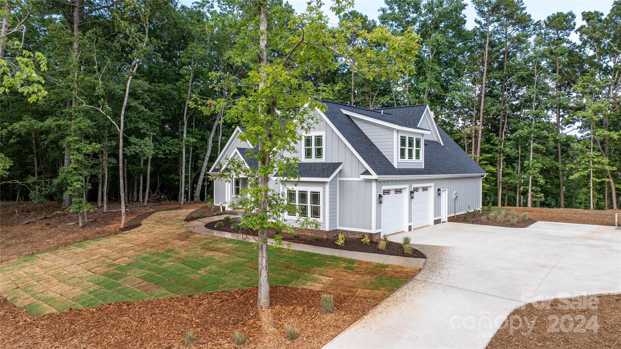 143 Eagle Point