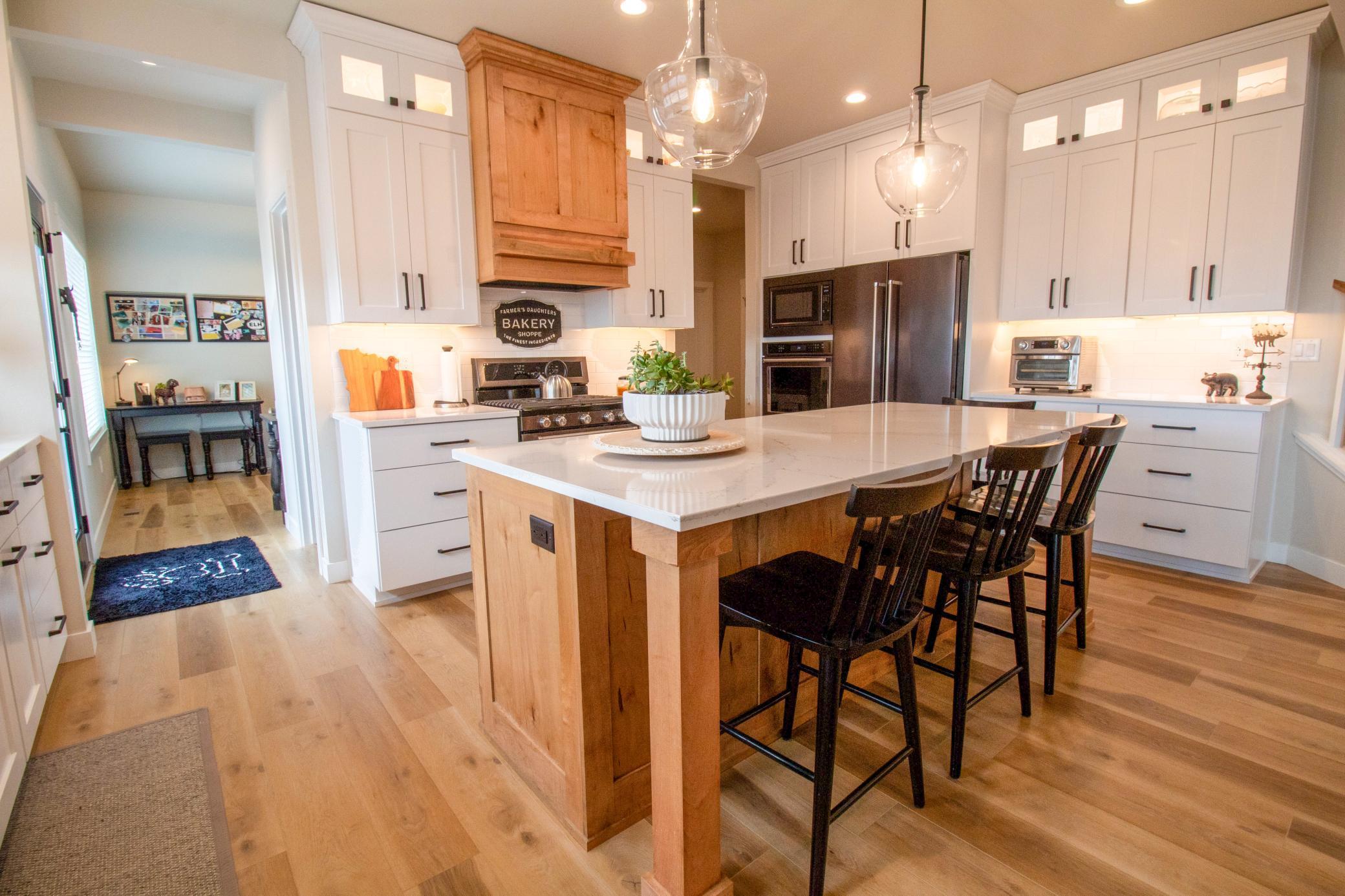 8825 Meadowlark Parkway