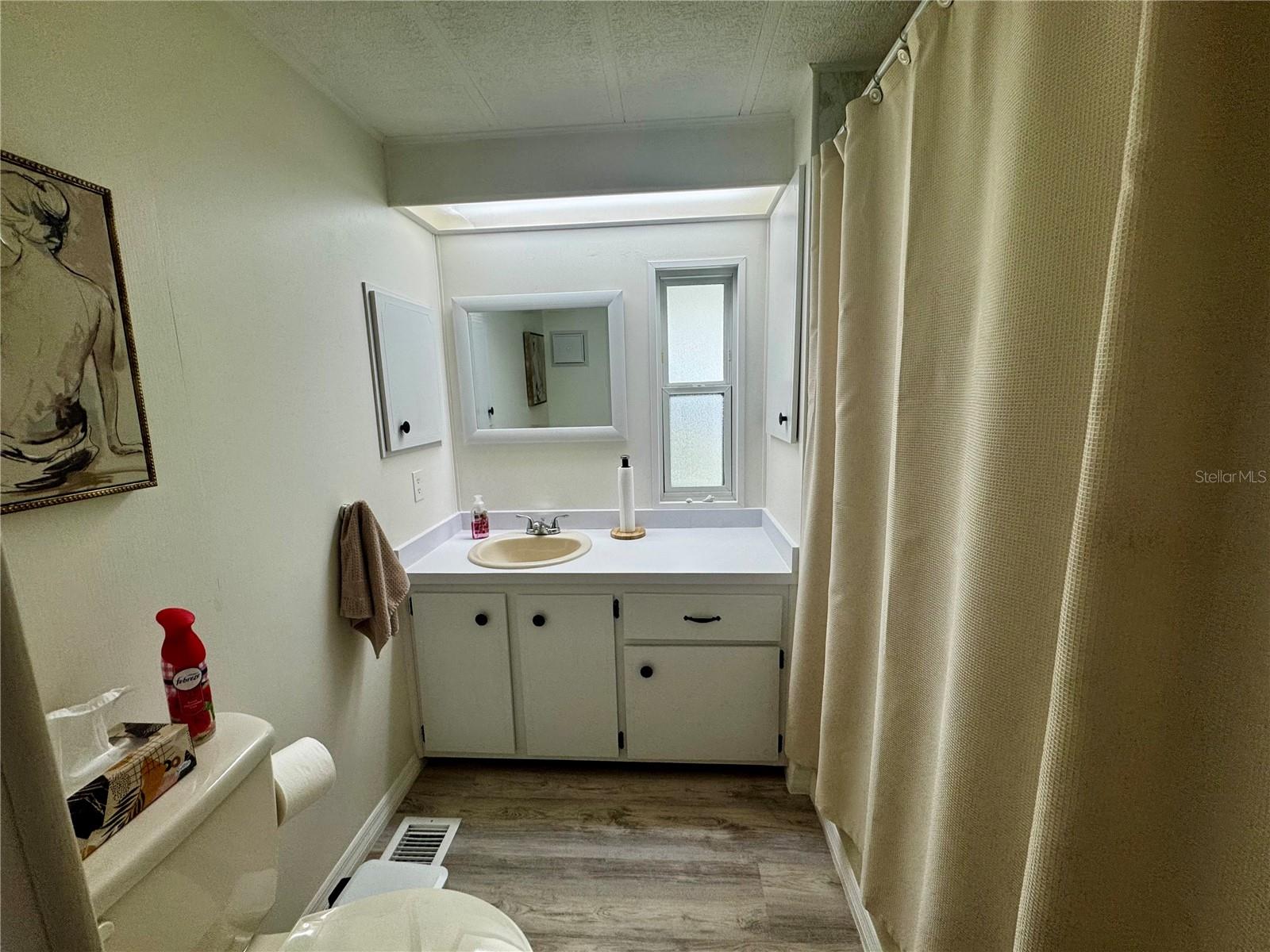 5619 Bayshore Road 240