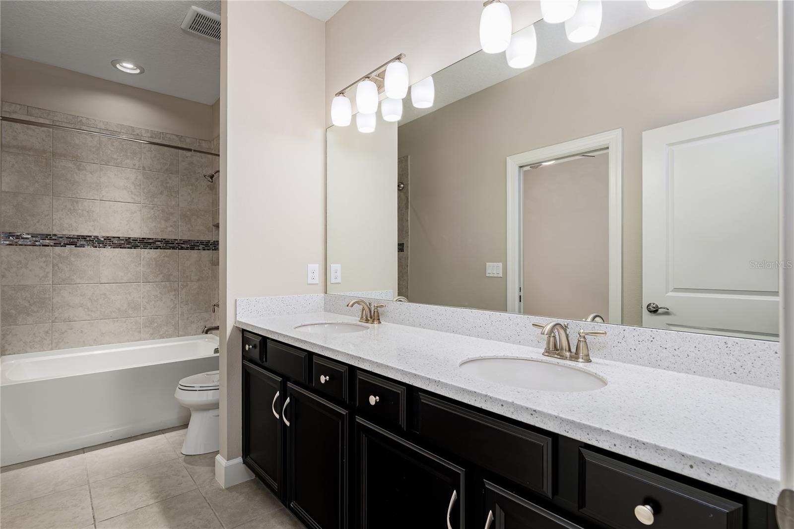 10413 Highland Park Place