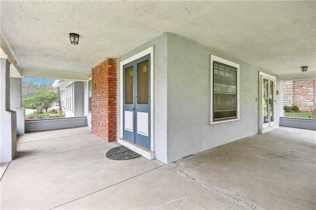 5600 Brookside Boulevard