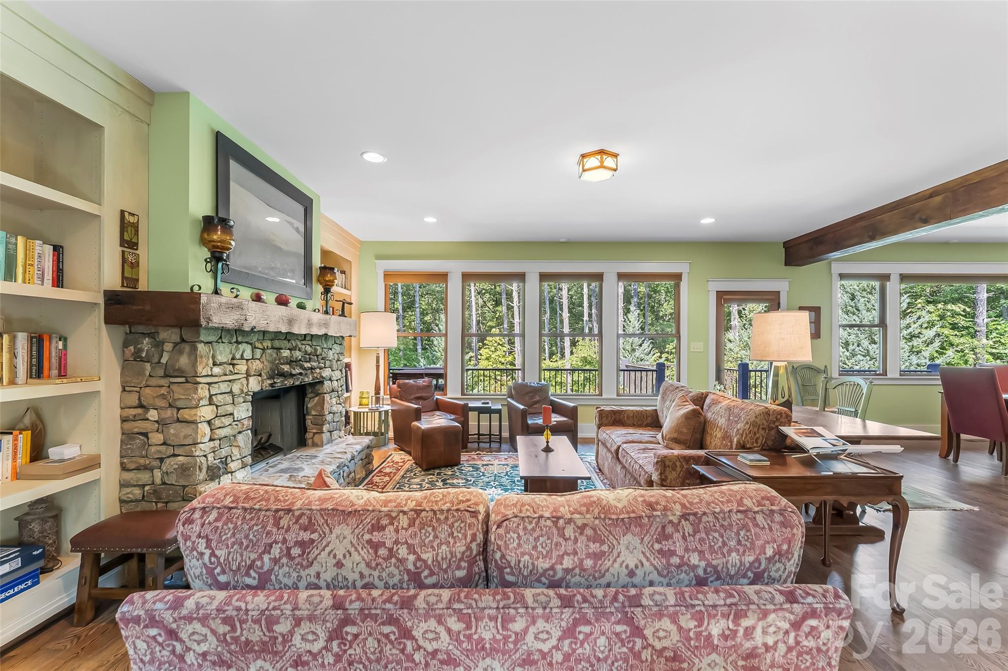 3201 Donahue Drive