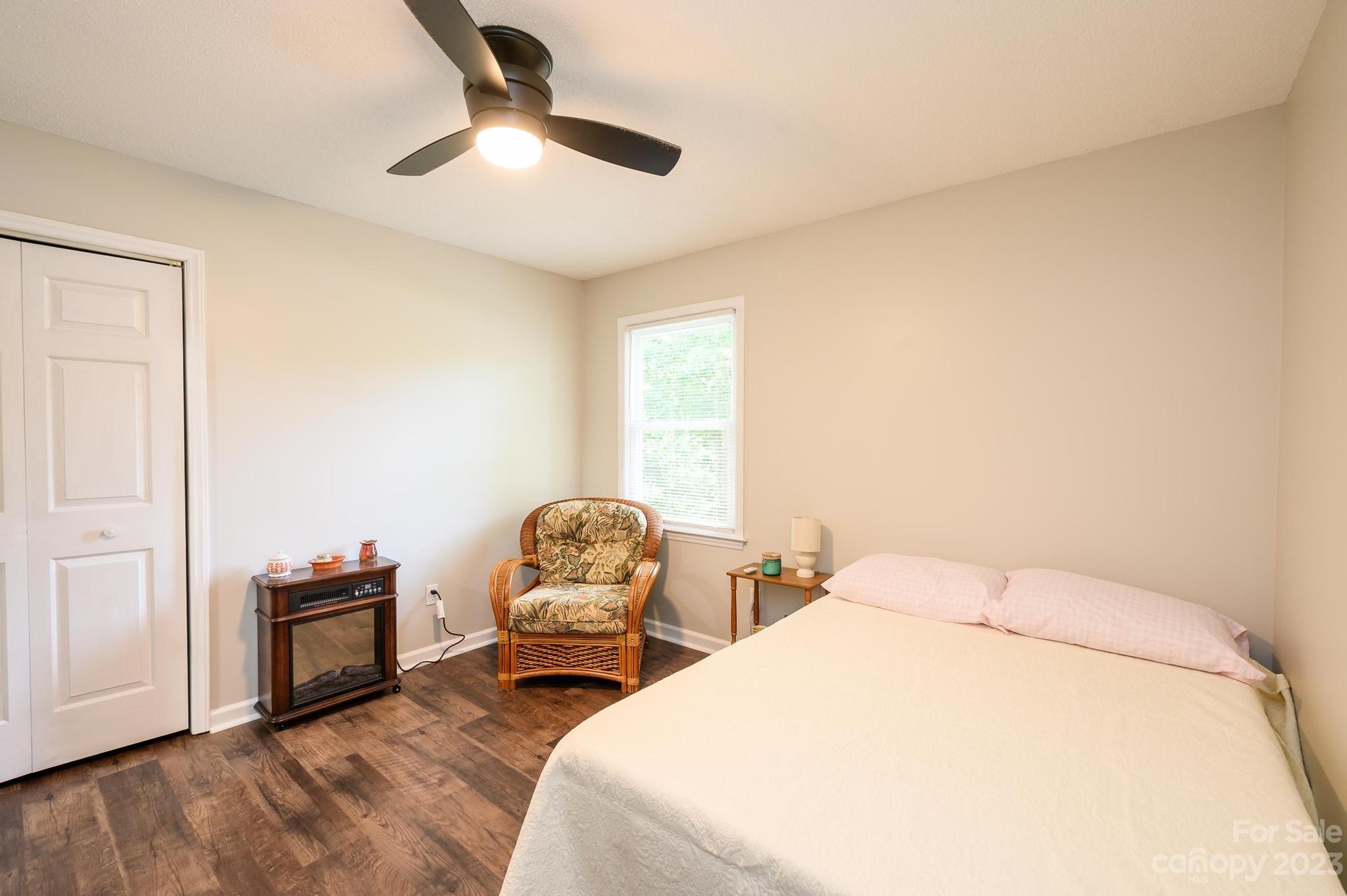 117 Windy Oaks Court