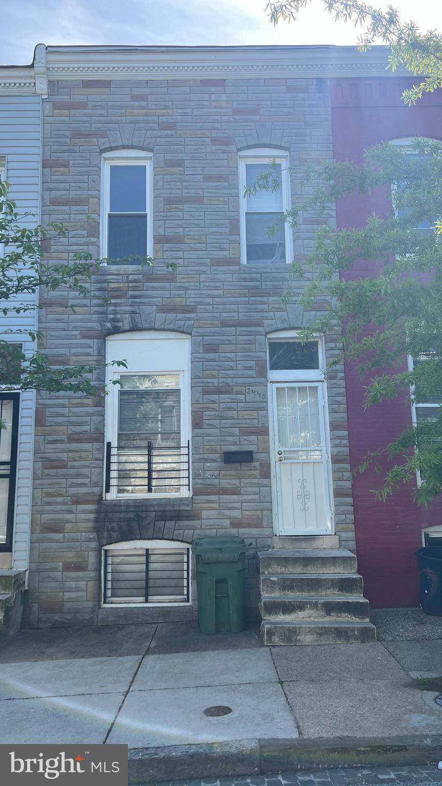 2440 Francis St  