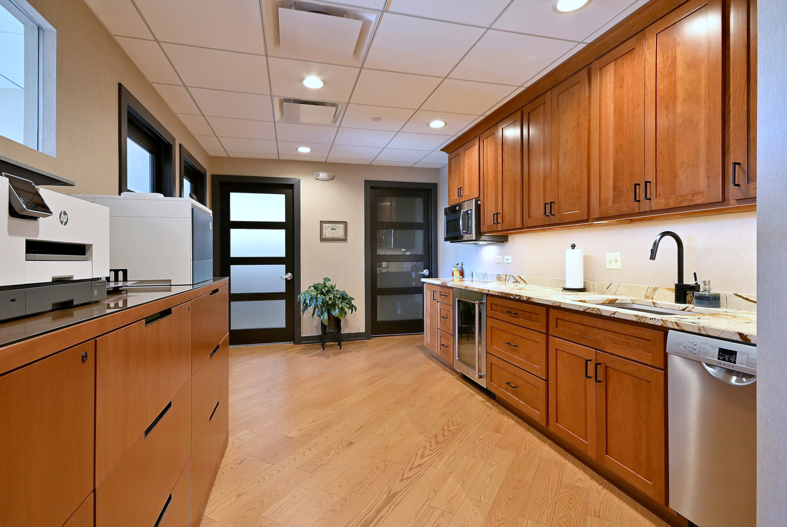 25 E Main Street 202