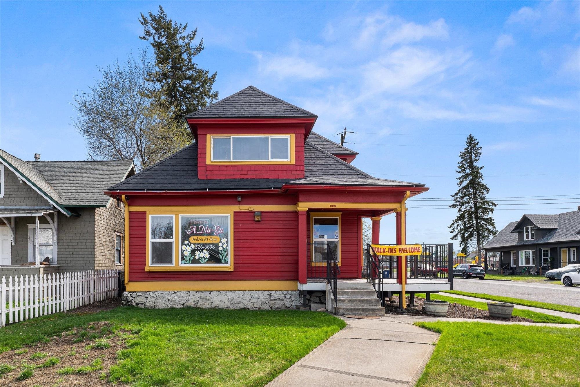 1321 W Northwest Blvd