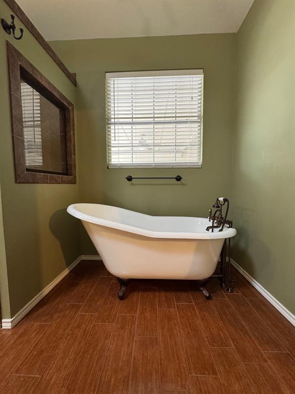 2865 Oak Creek Drive