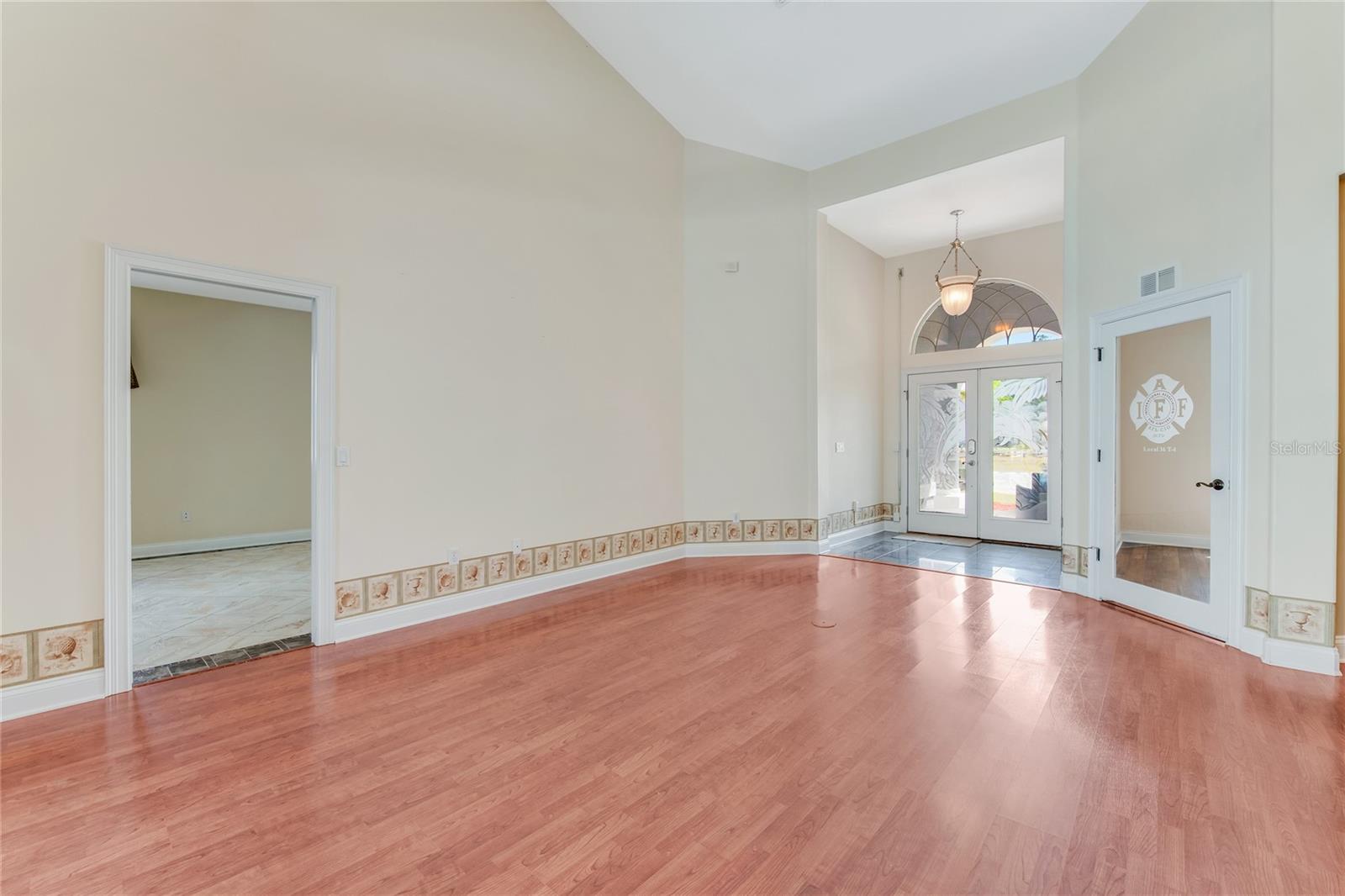 44 Ellsworth Drive
