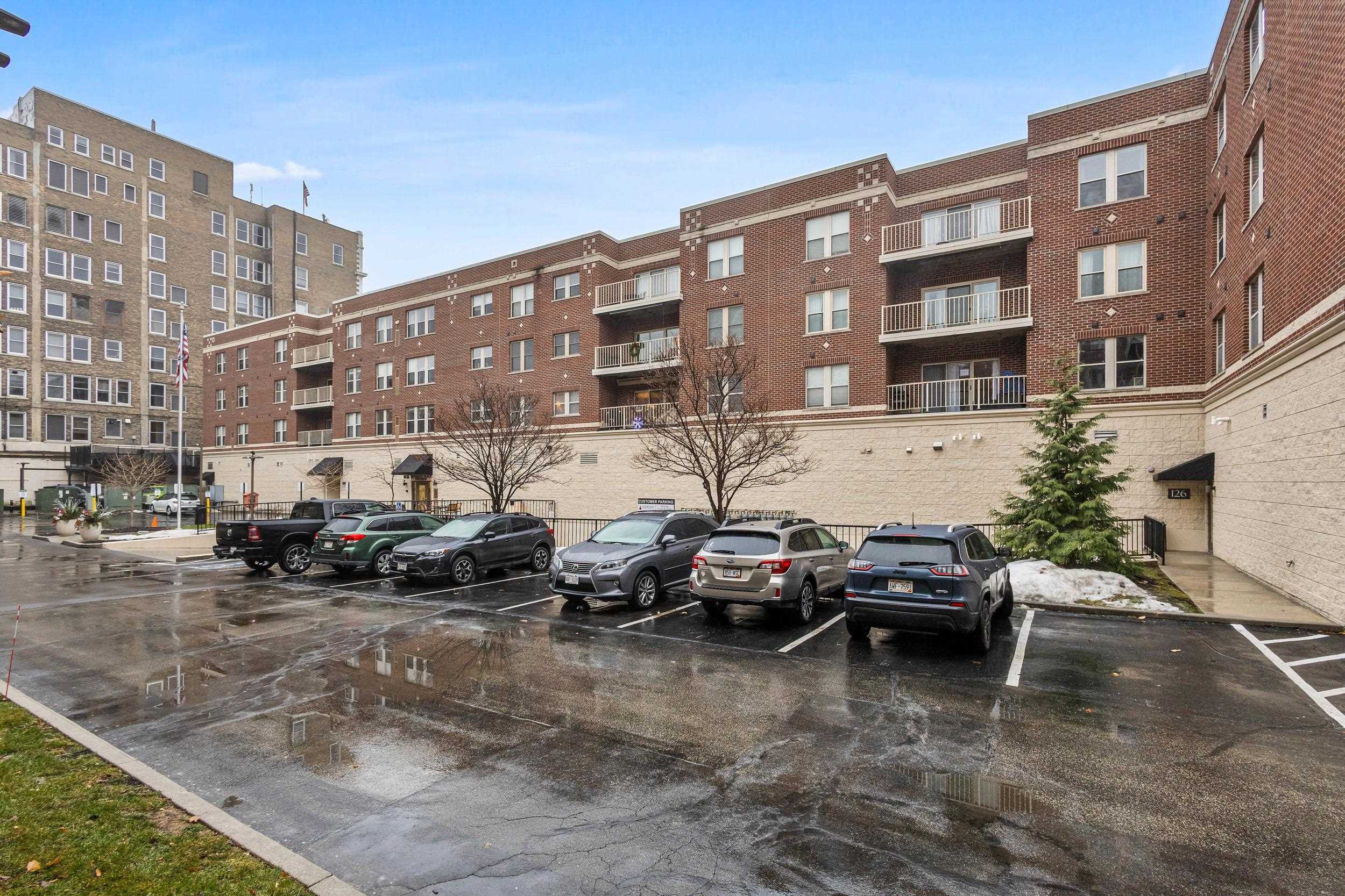 118 S Washington Street