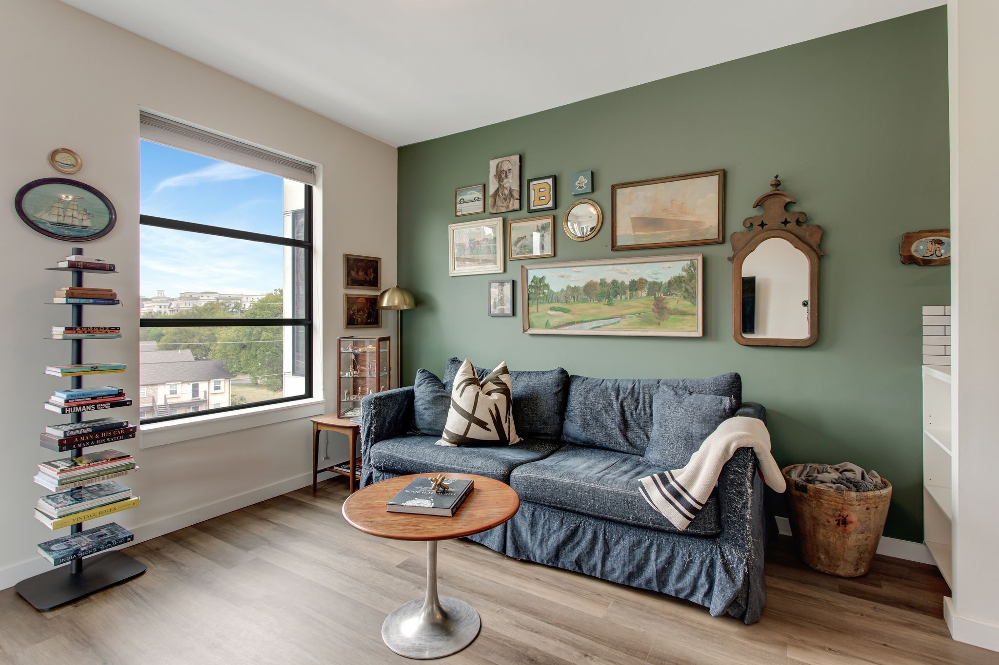 Beautiful corner unit with lots of windows, Enjoy all the conveniences and excitement in the heat of 12 Ave South. Unit has great views from the 4th floor. Floor plan is open with stainless steel  appliances and quartz countertops. primary bedroom is spacious with corner sitting are, large primary closet with washer and dryer. The Chelsea offers a sky lounge with beautiful views of Nashville's cityscape. . The Chelsea is located in one of Nashville's most popular neighborhoods and is super convenient to Belmont, Vanderbilt Universities. Walk to your favorite restaurants or great shopping. The  condo is complete with one parking spot inside garage. Barbecue Grill located outside of building for your enjoyment. your new home is complete with a rooftop lounge, fitness center, dog wash and music/yoga room. Condo is a go and show.
