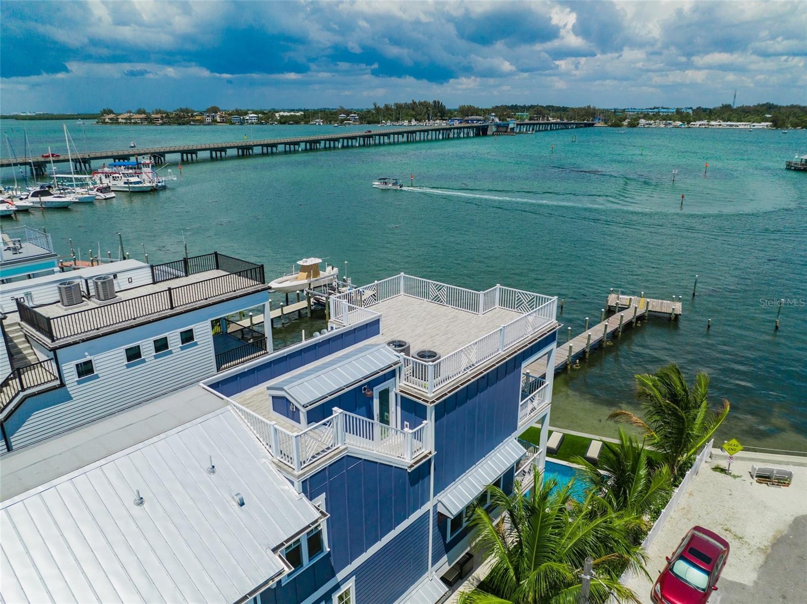 201 Bay Drive N
