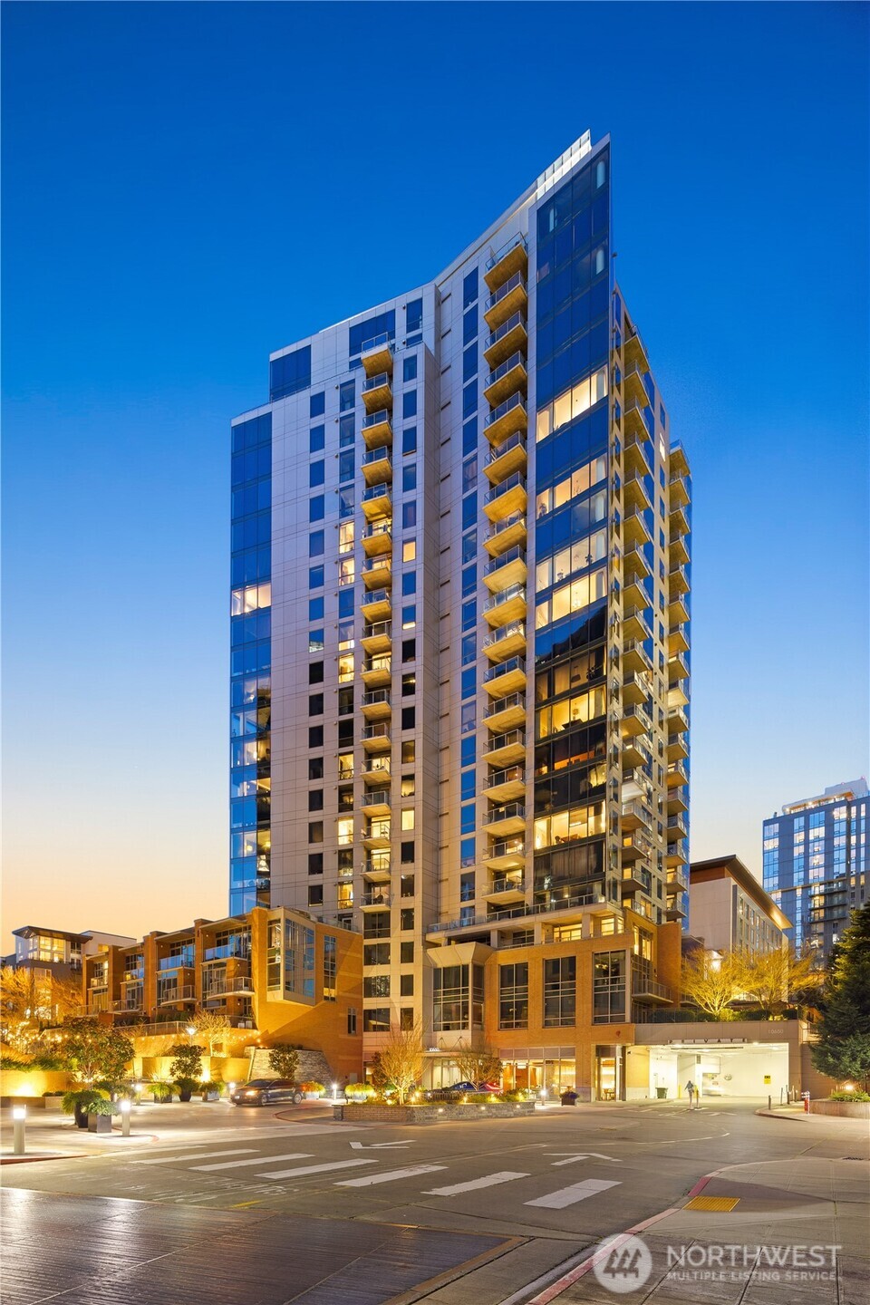 Bellevue - 10650 NE 9th Place