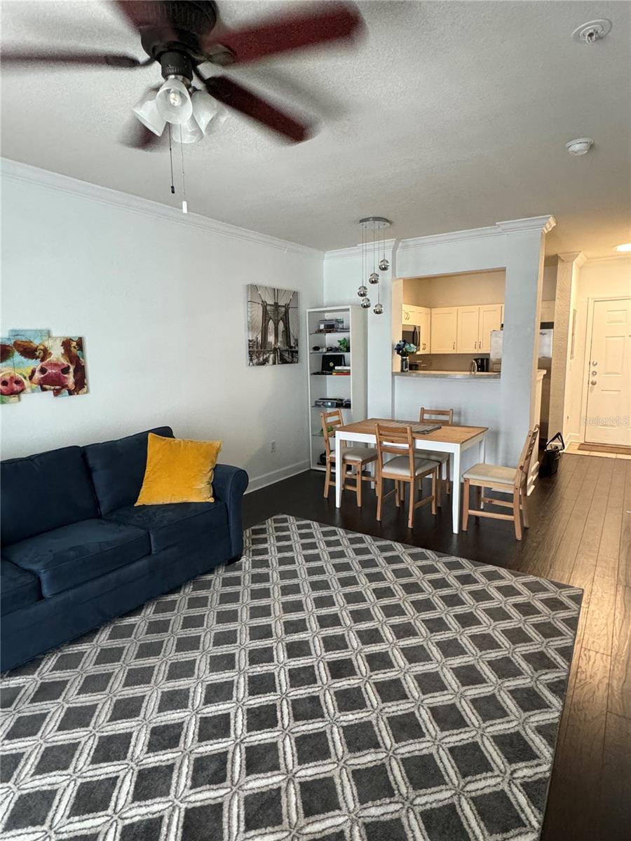 300 E South Street 6004