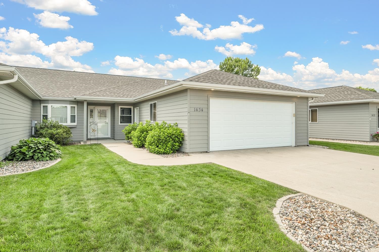 1434 Indian Hills Drive