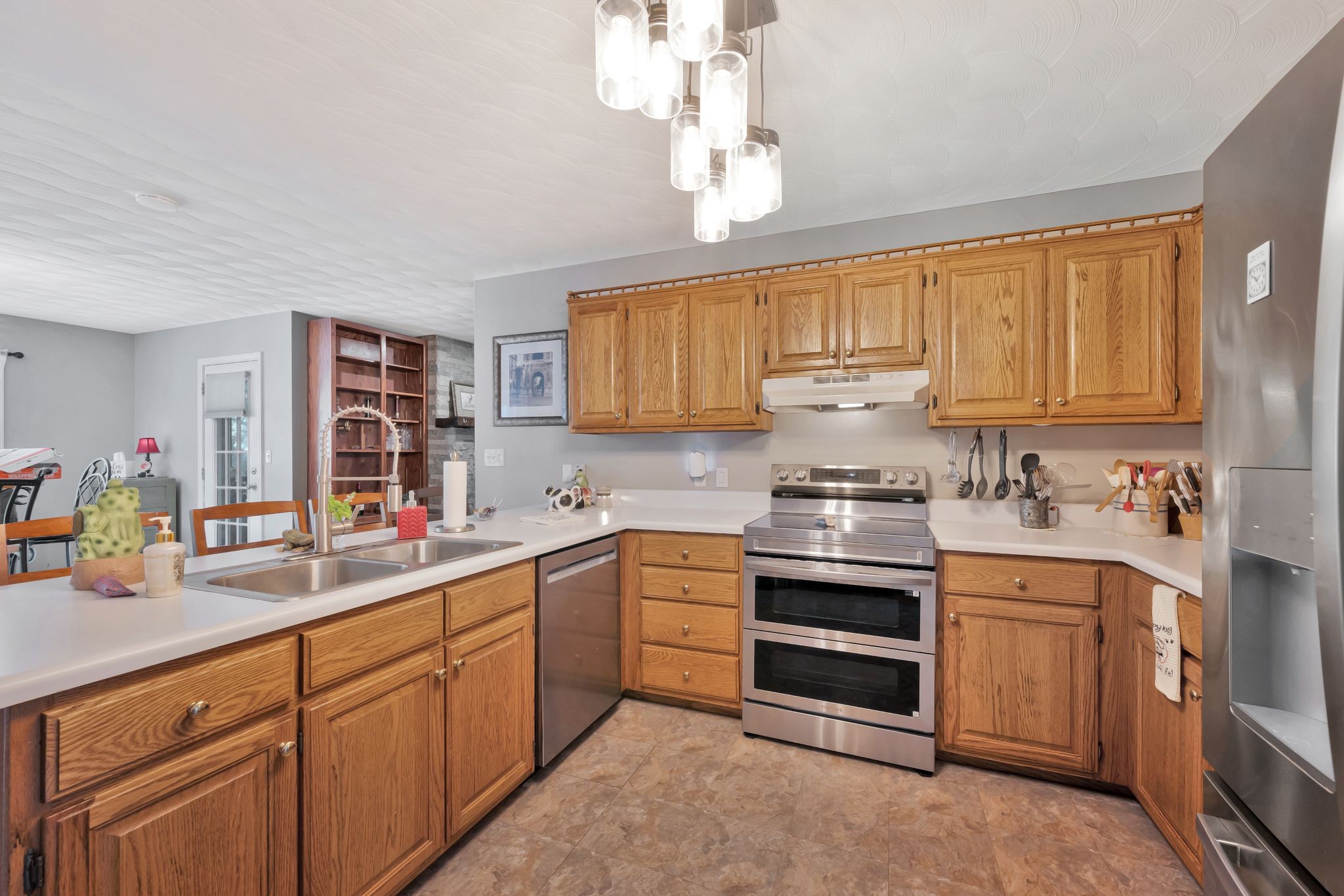 459 River Oaks Dr