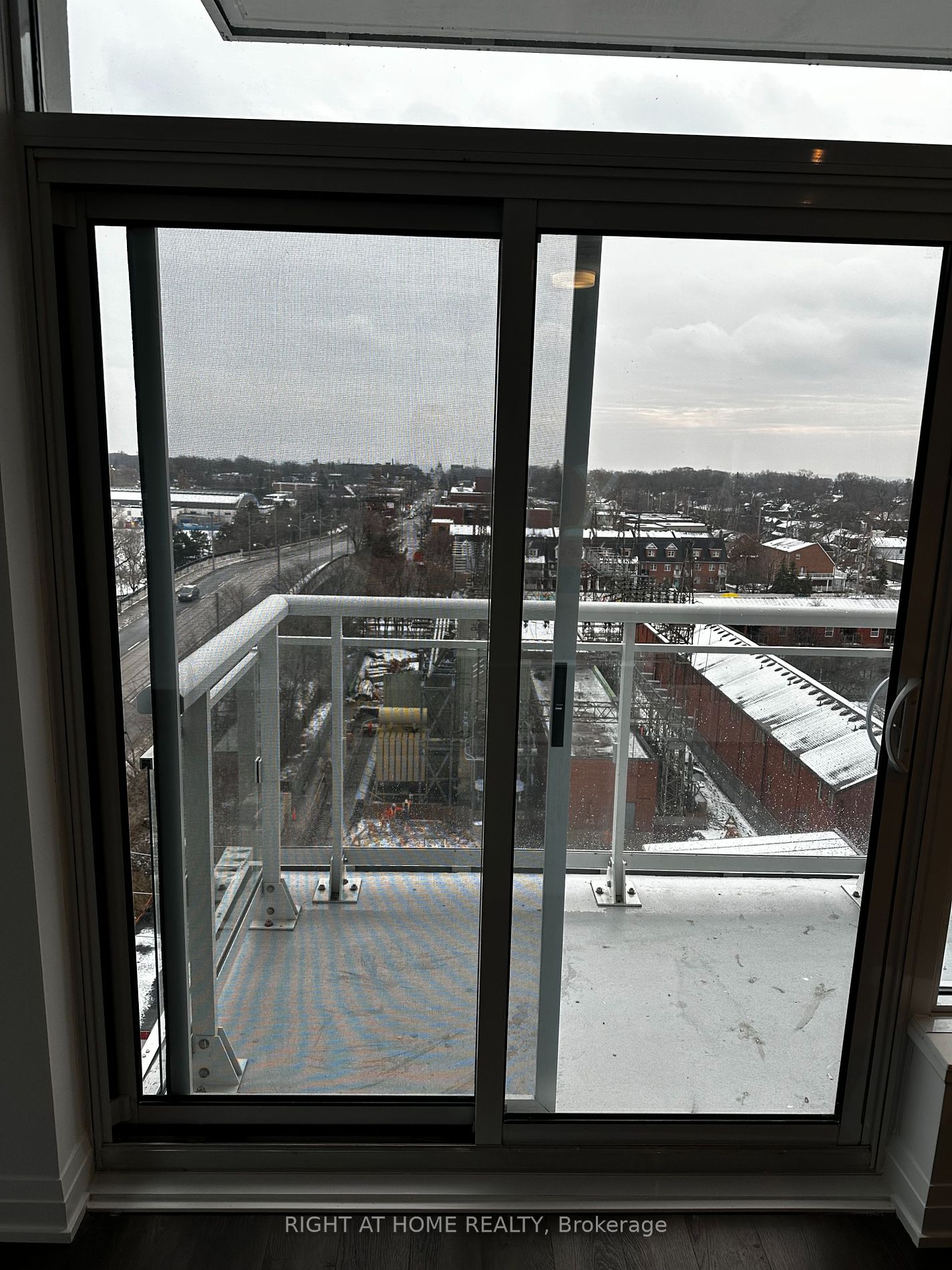 286 Main St 812
