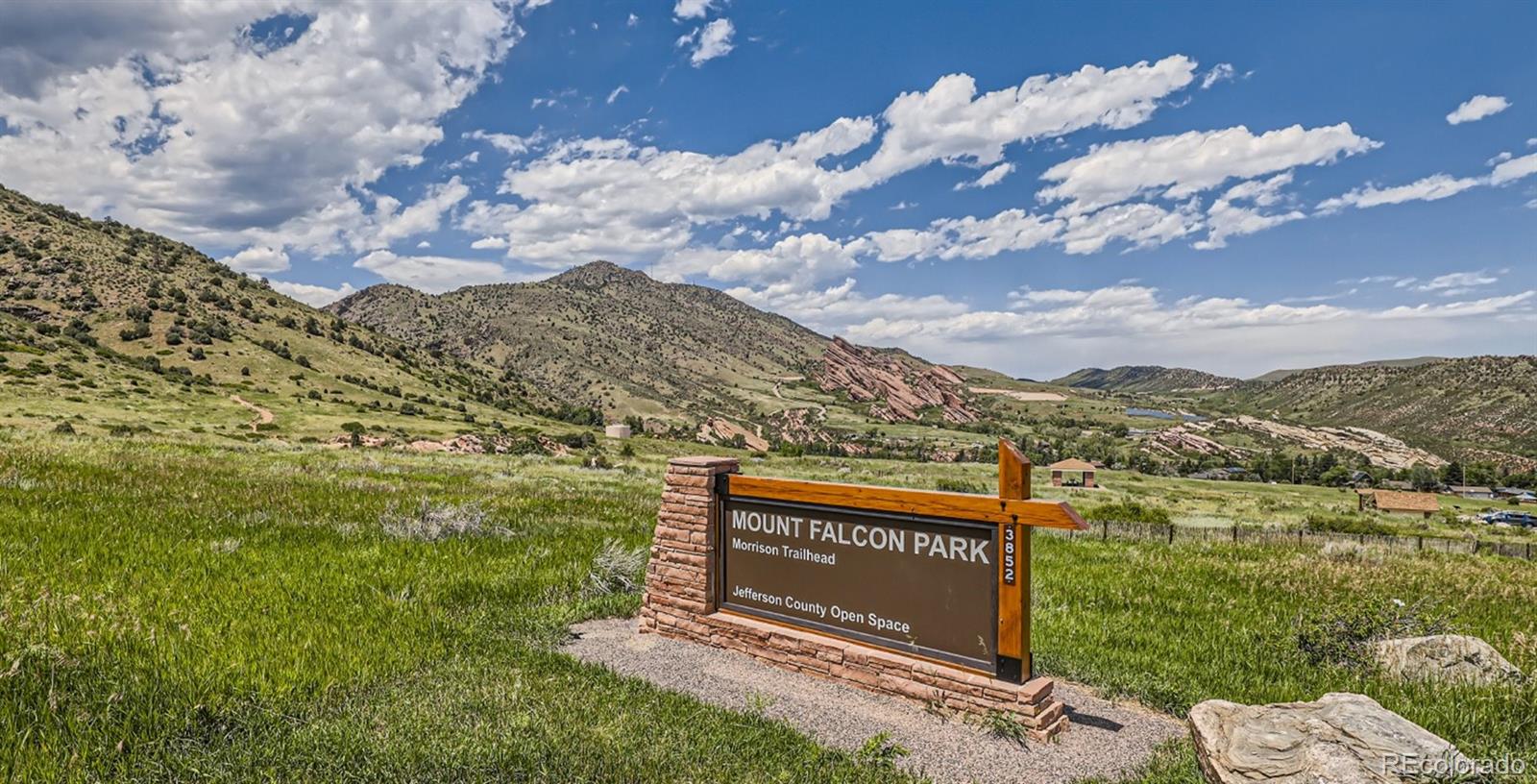 15345 W Columbia Avenue