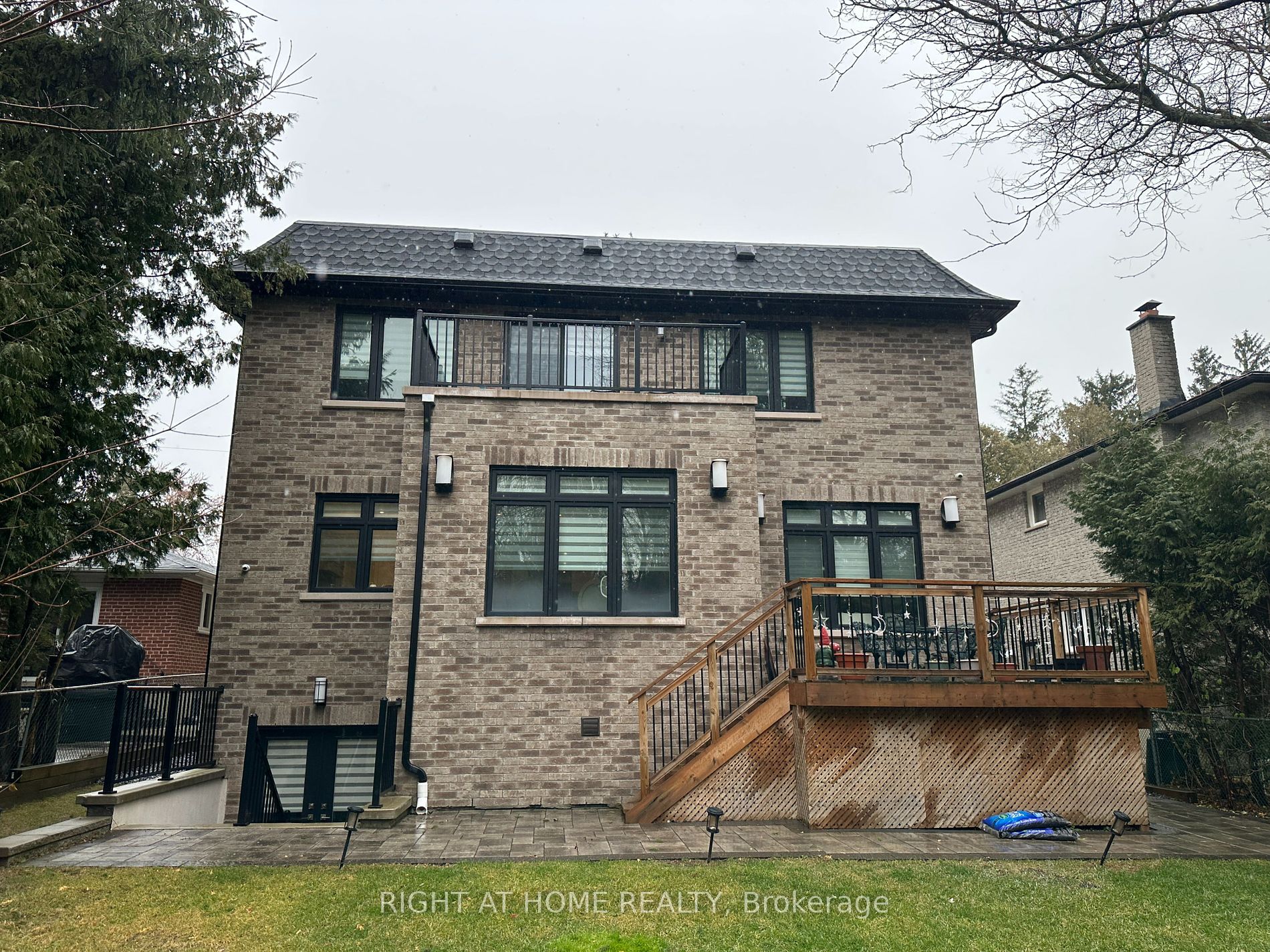 187 Clark Ave