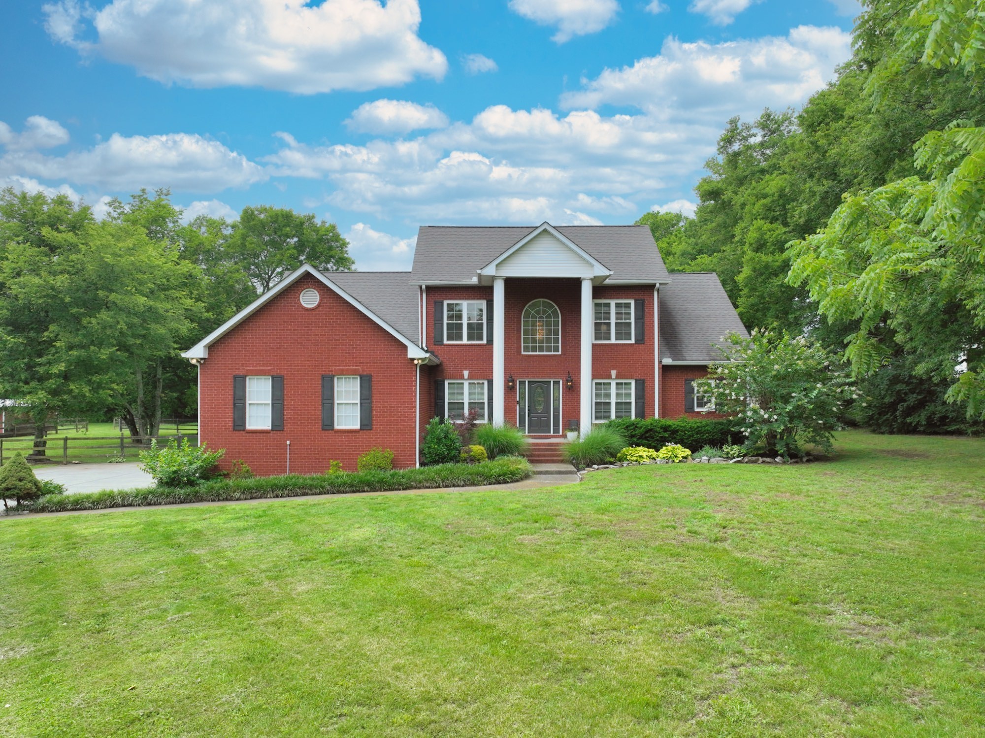 107 Greenfield Ln