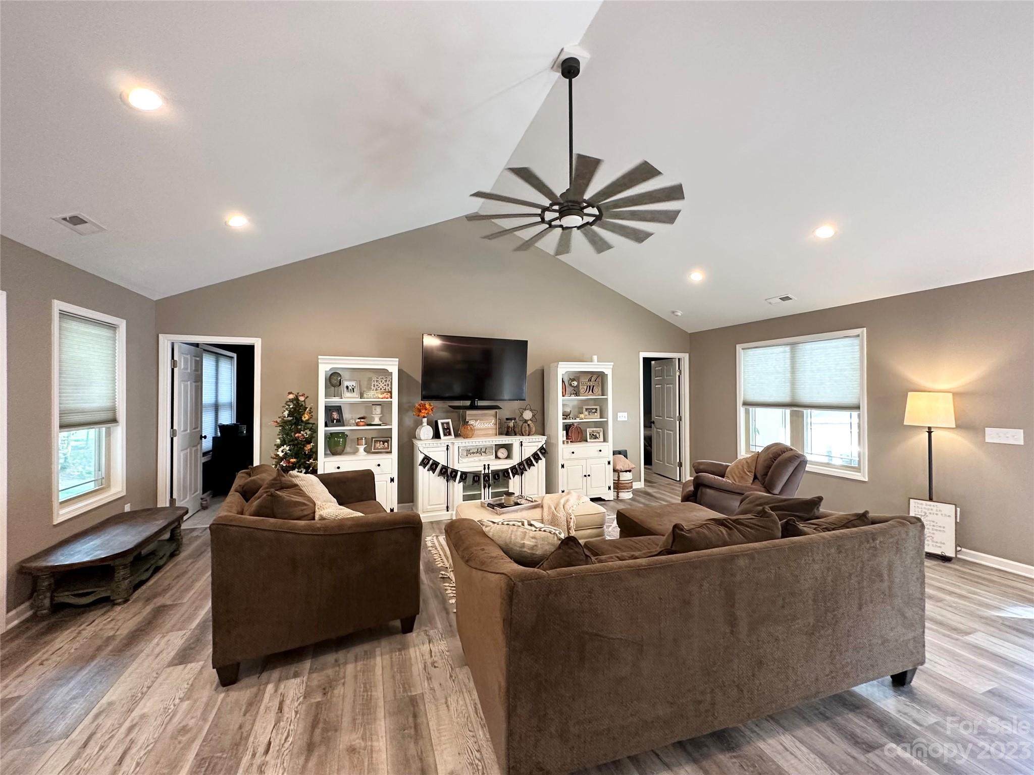 141 Deer Ridge Drive
