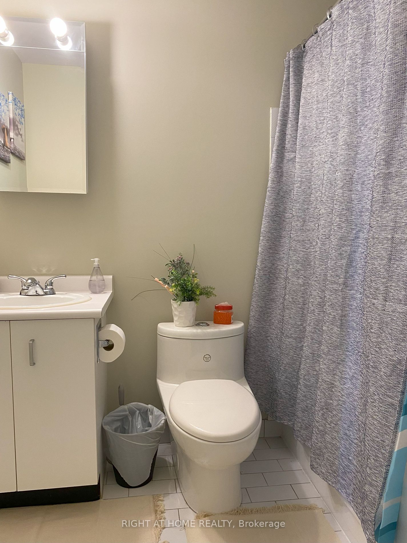 30 Blue Springs Dr 606