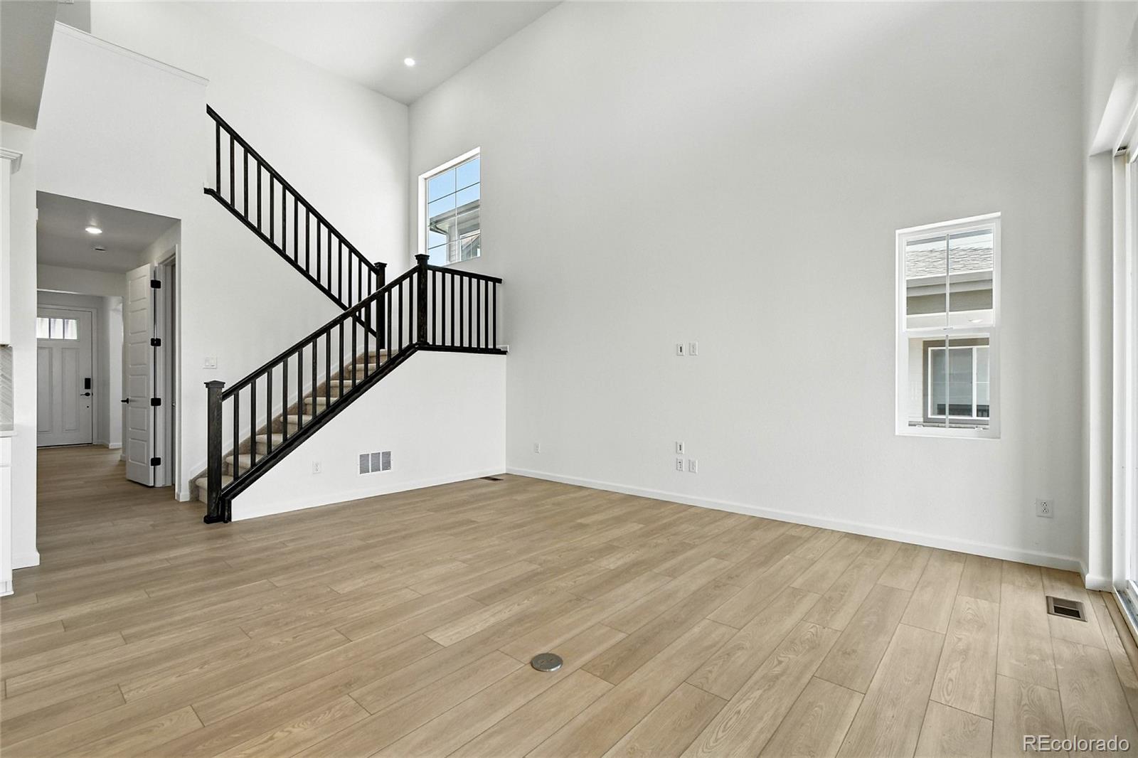 8836 Whiteclover Street