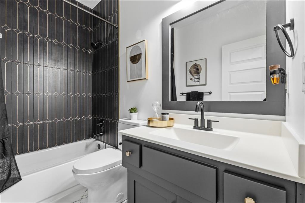 10512 N Euclid Avenue