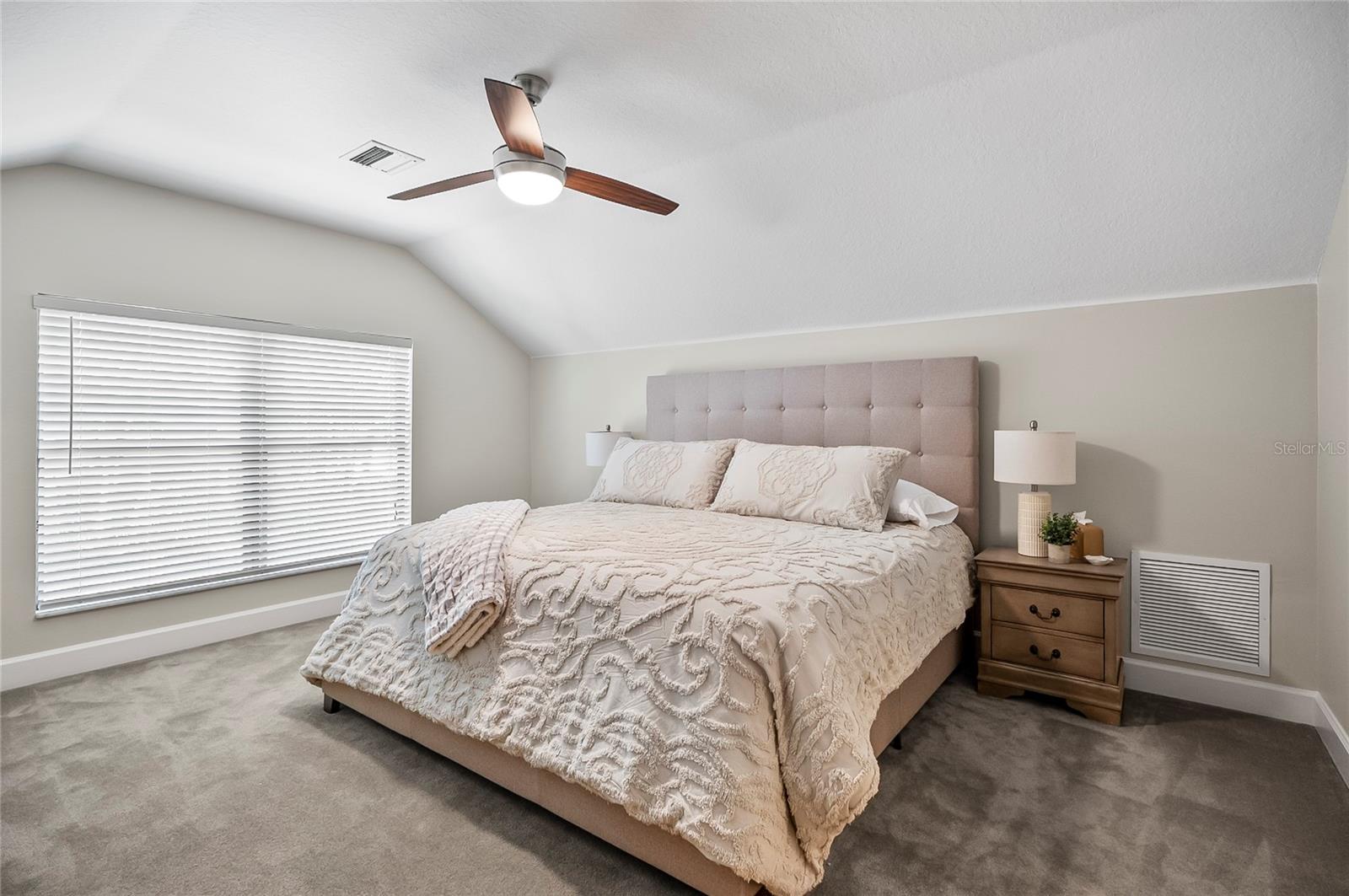 15 S Waterview Drive