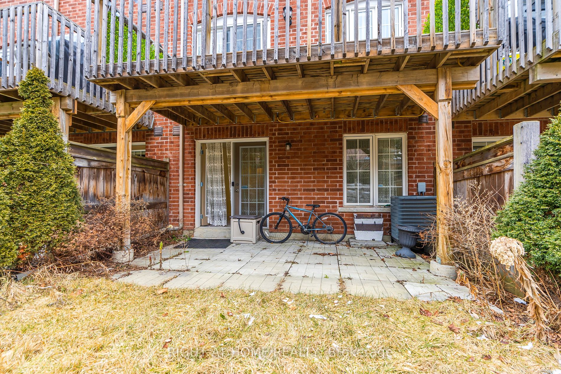 218 Appleton Crt