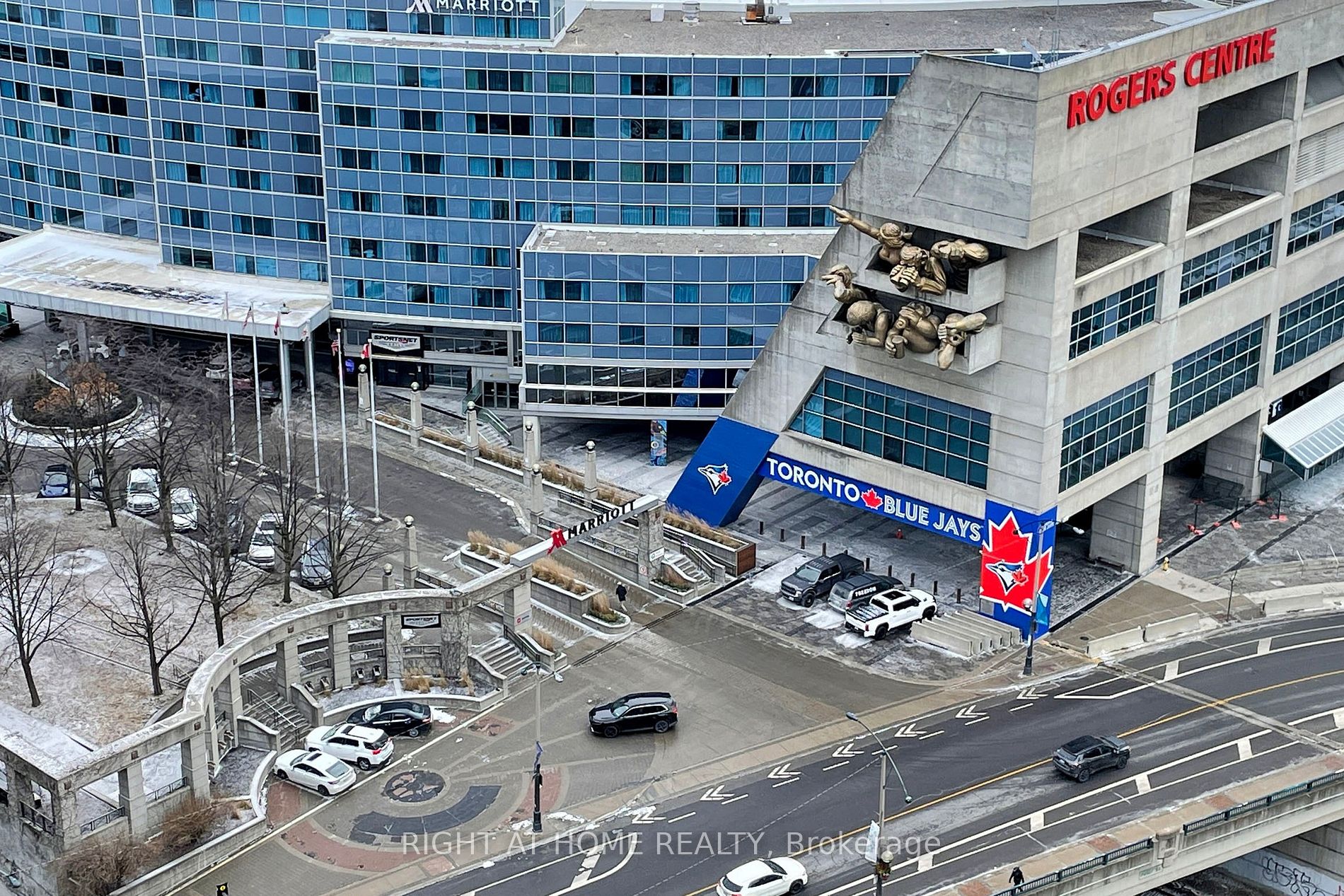 373 W Front St 2808
