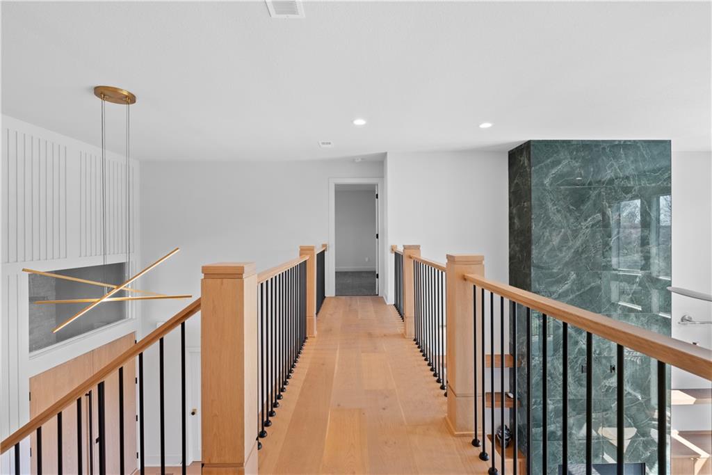 4 Broken Arrow Court