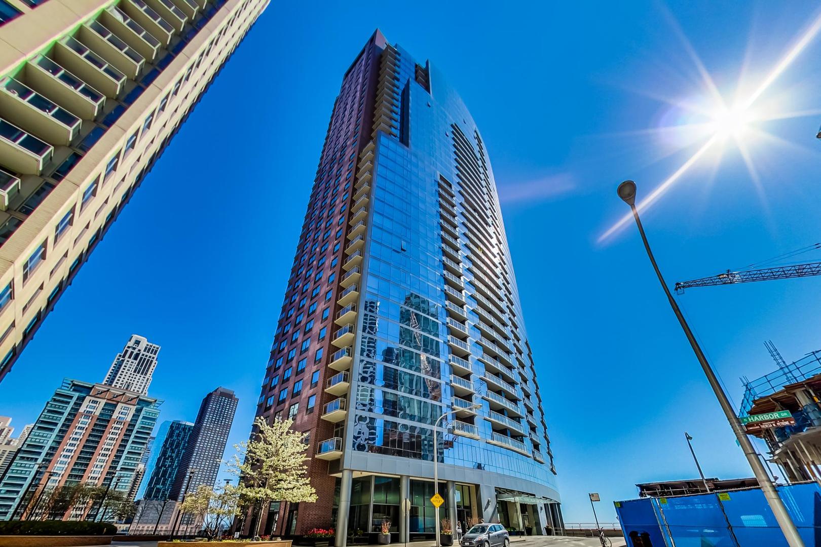 The Chandler Chicago Condos 1 Bedroom or Studio