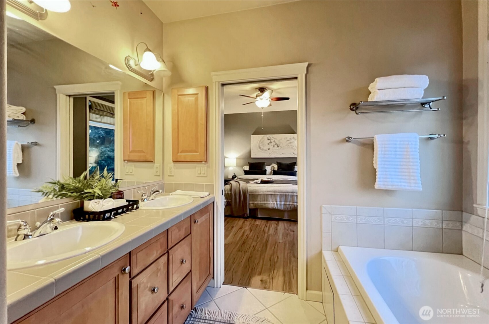 2440 S Steele Street 311