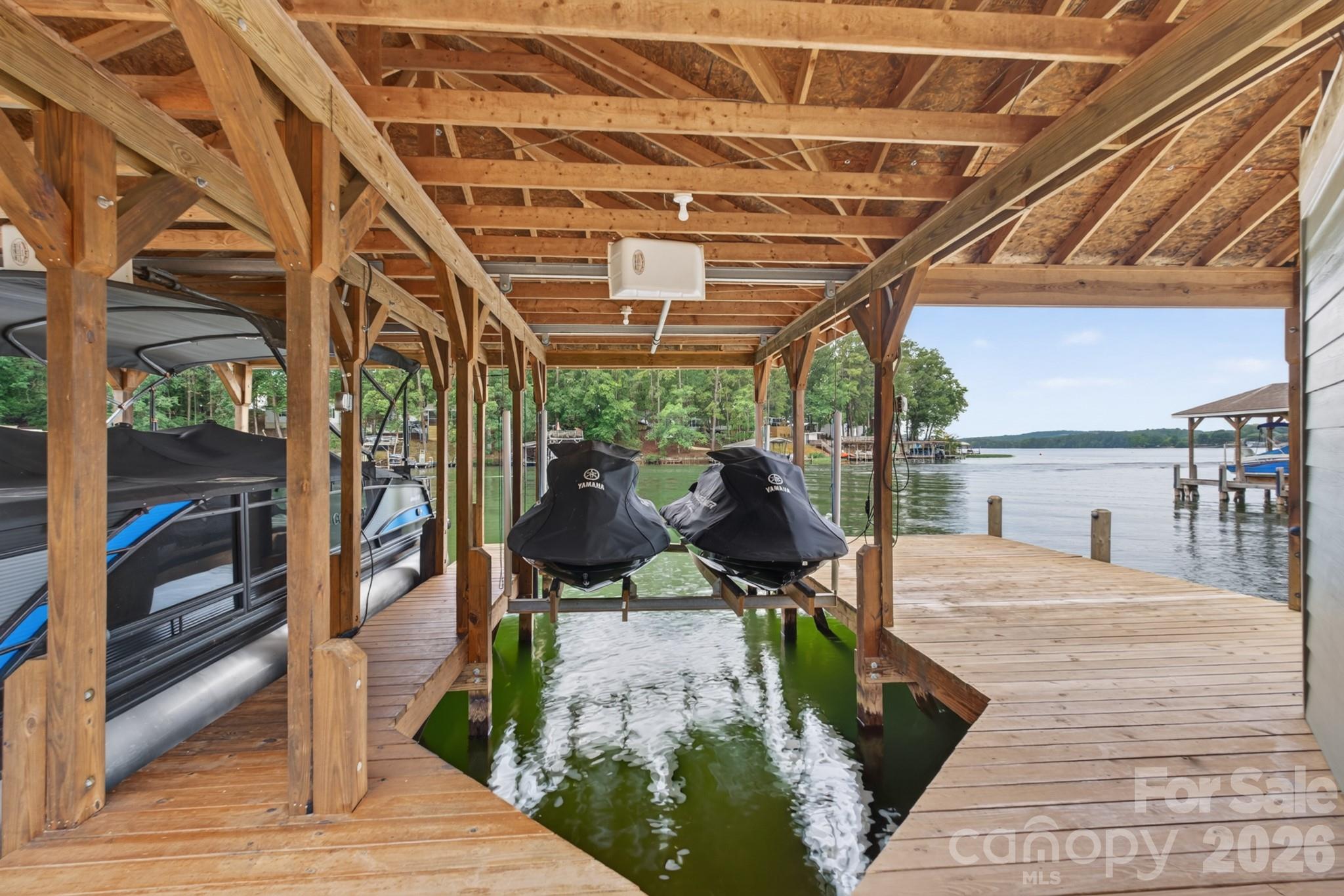 157 Landing Trail