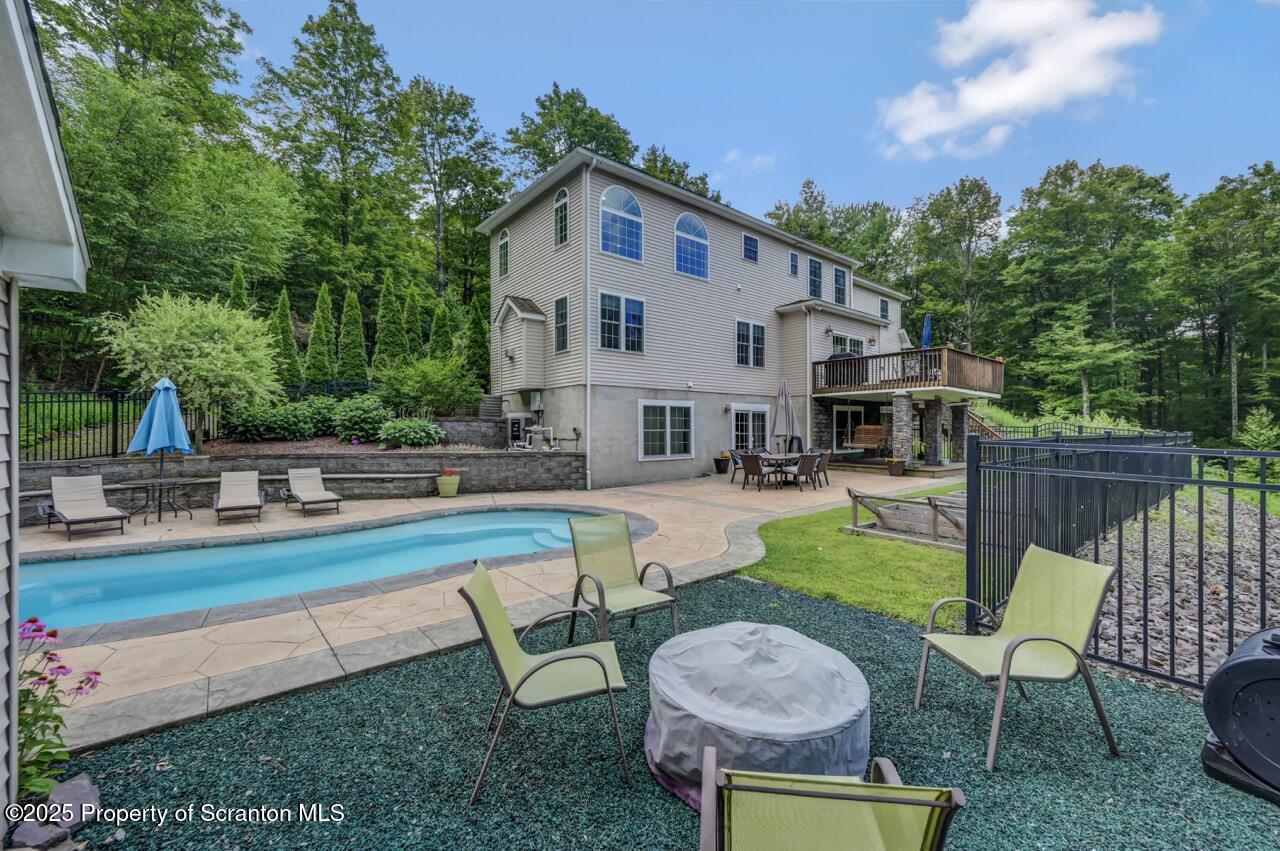172 Constitution Drive