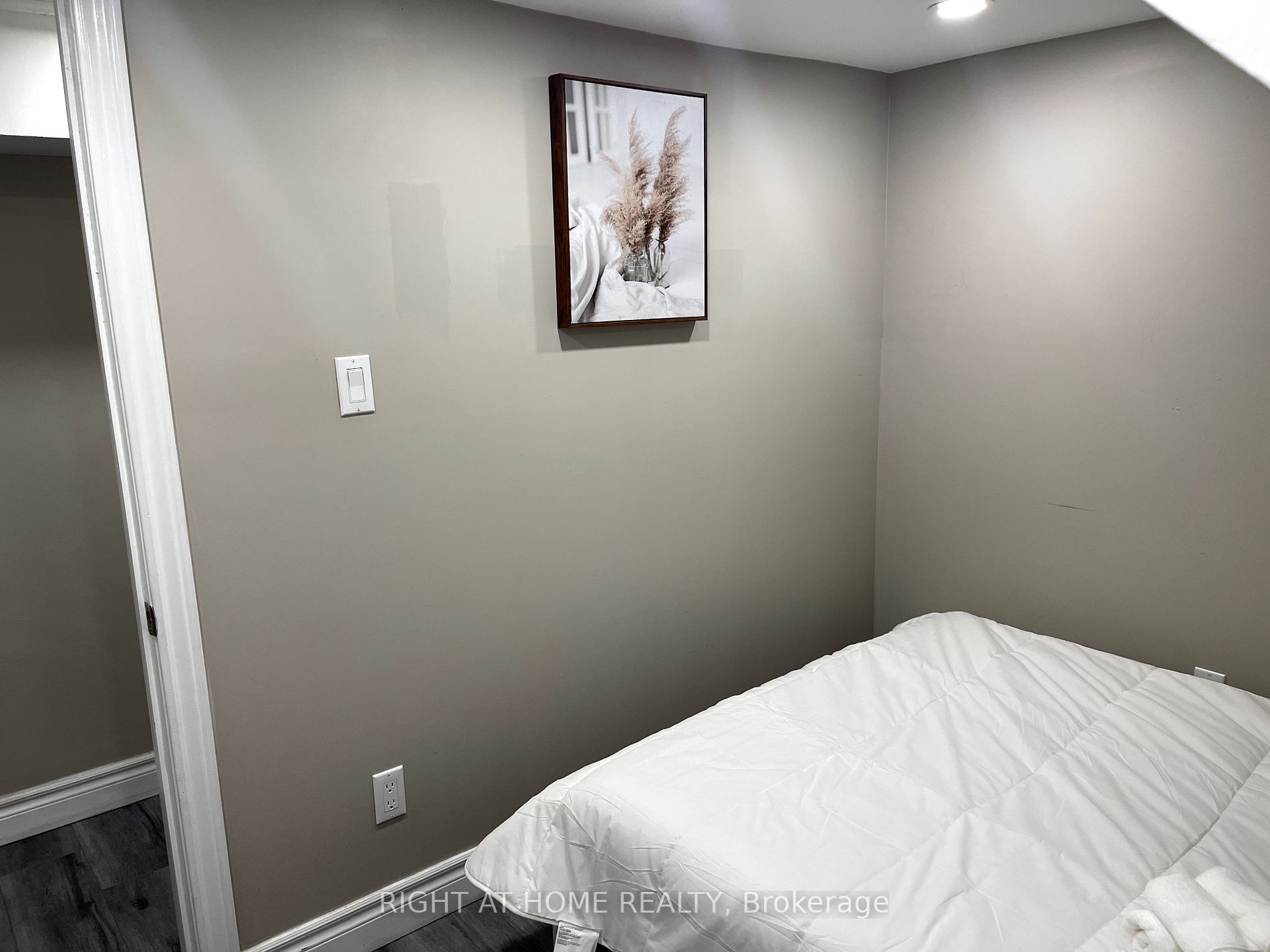 12 Foxley St Basemen