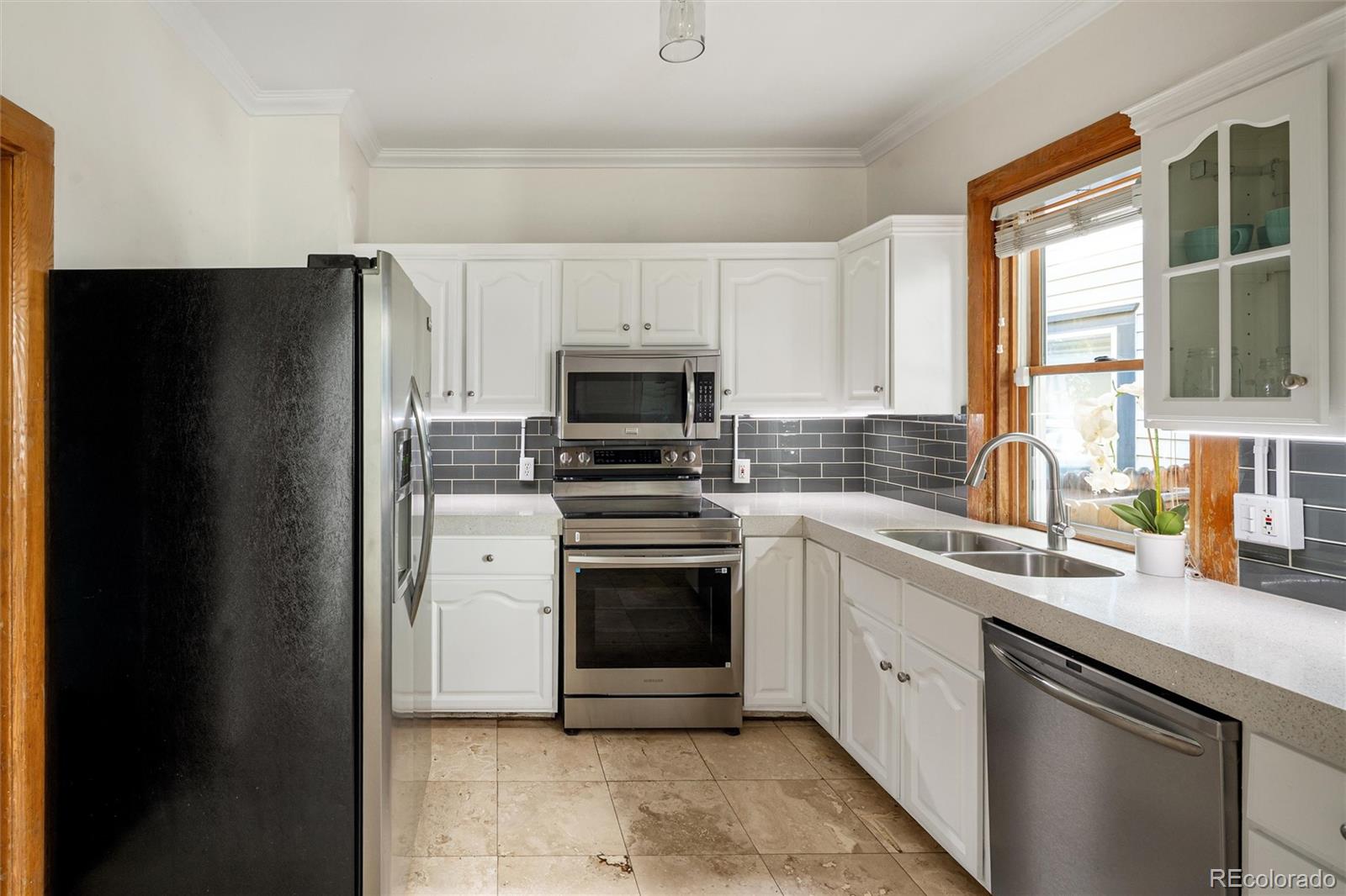 2078 S Pennsylvania Street