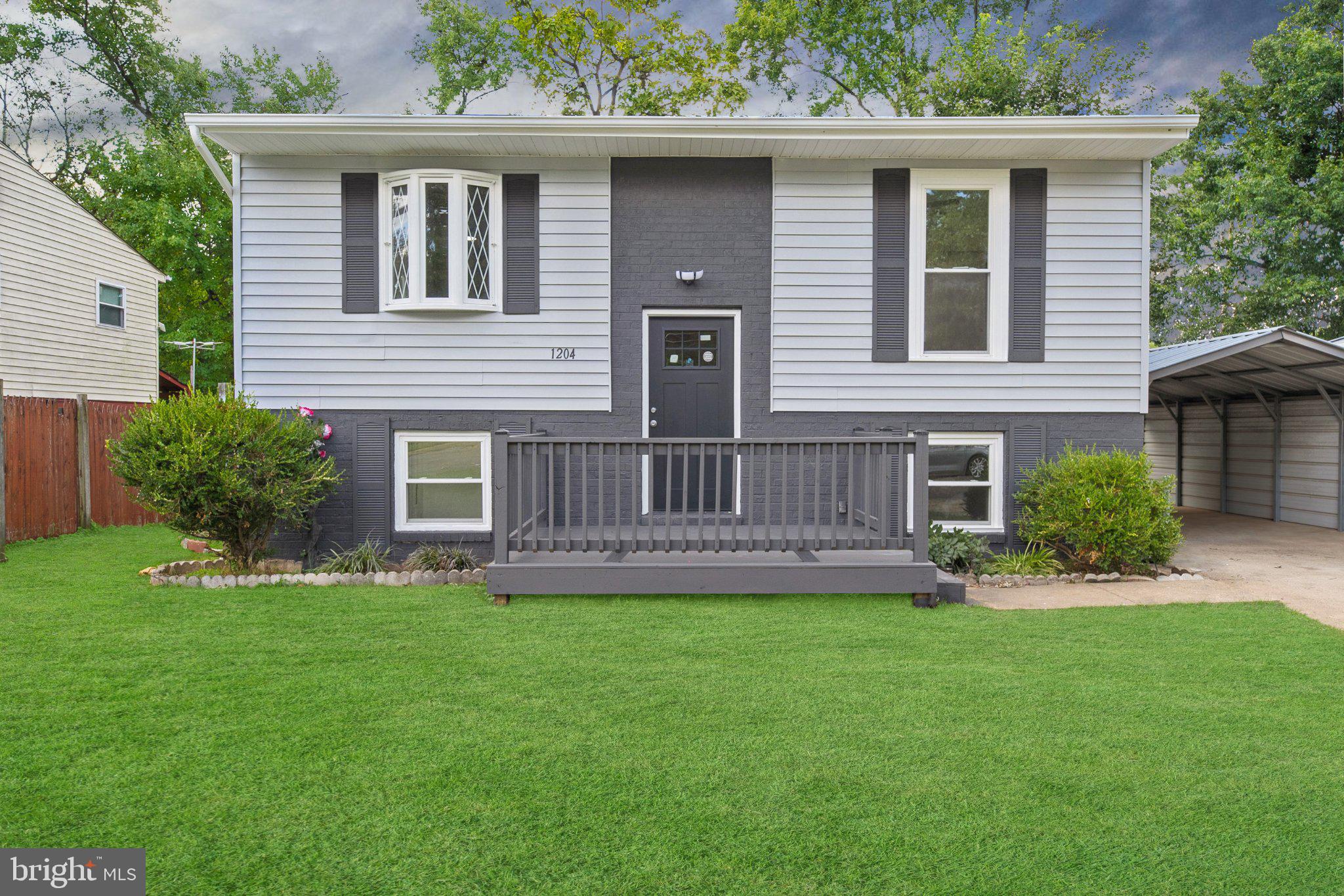 1204 Indo Place